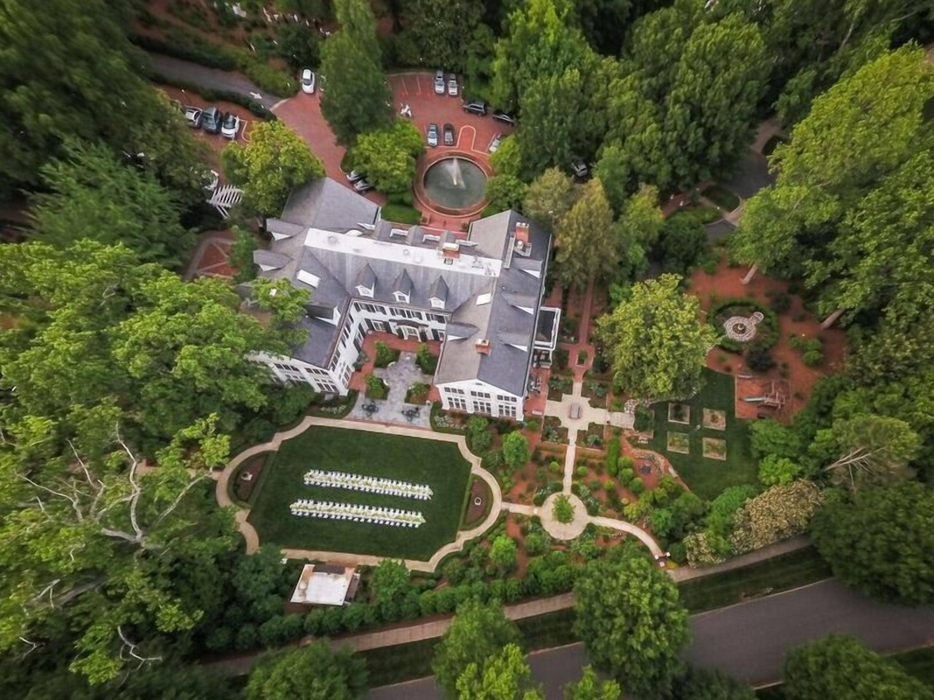 Duke Mansion 4* Charlotte