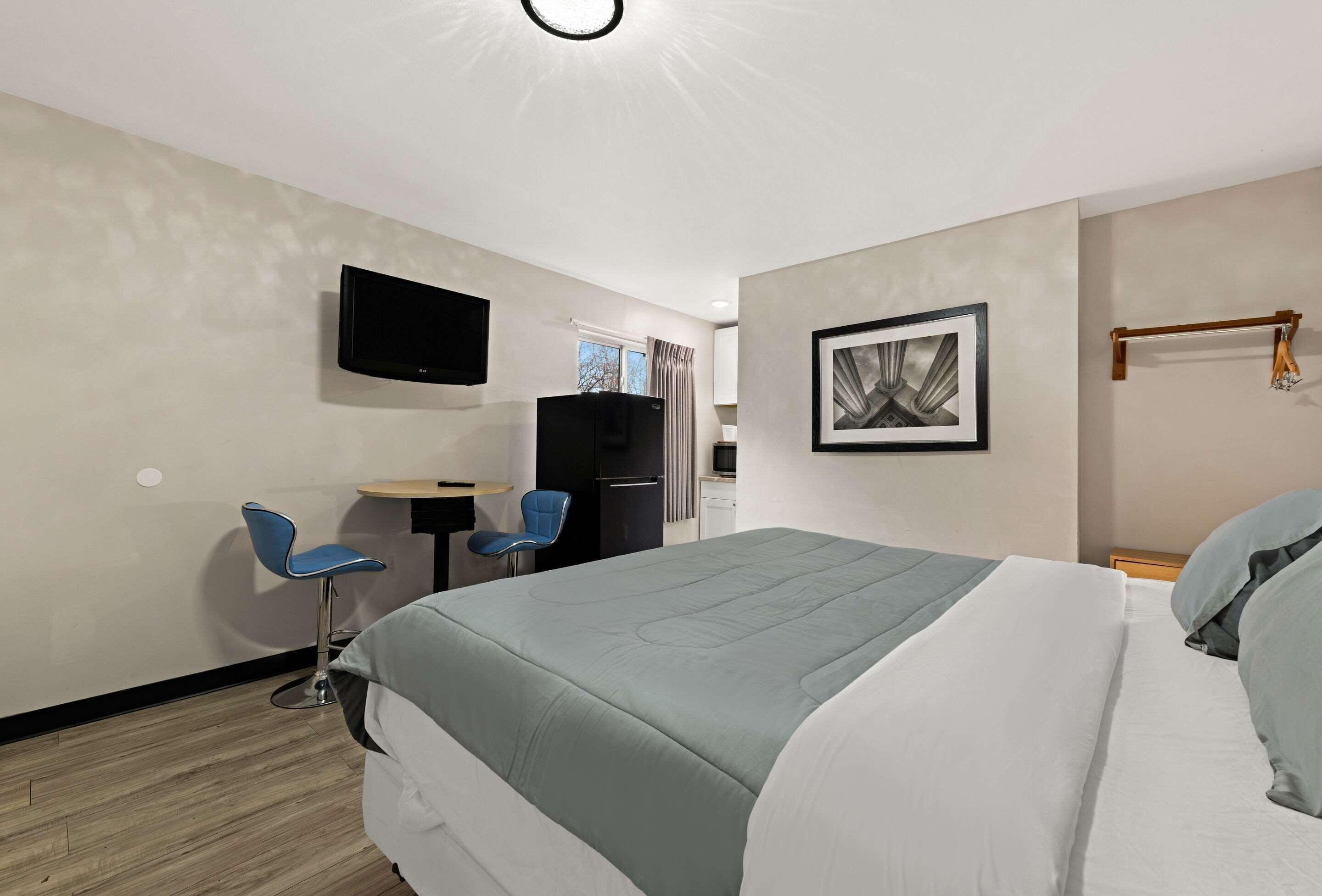 Rodeway Independence Blvd