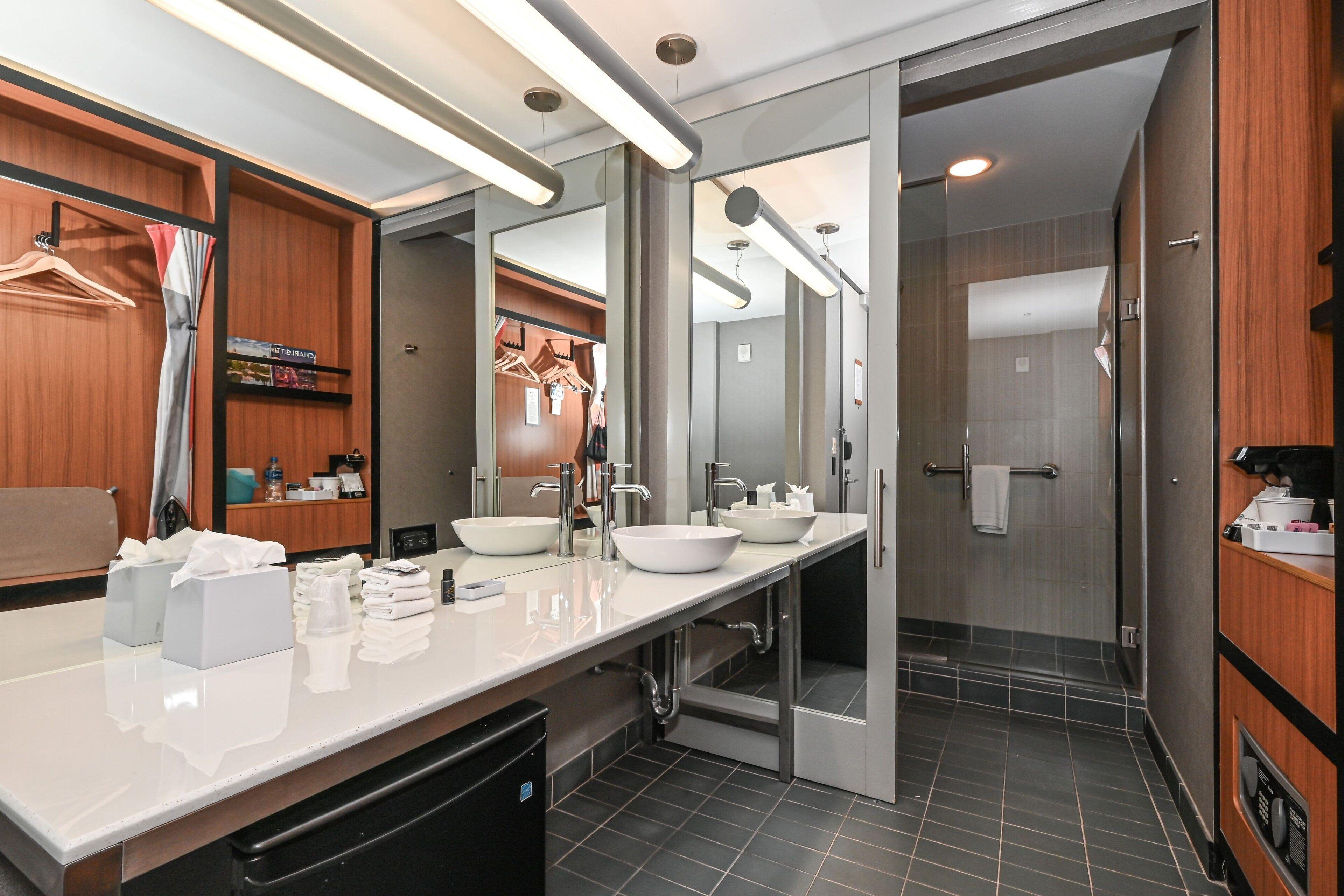 Hotel Aloft Center 2*