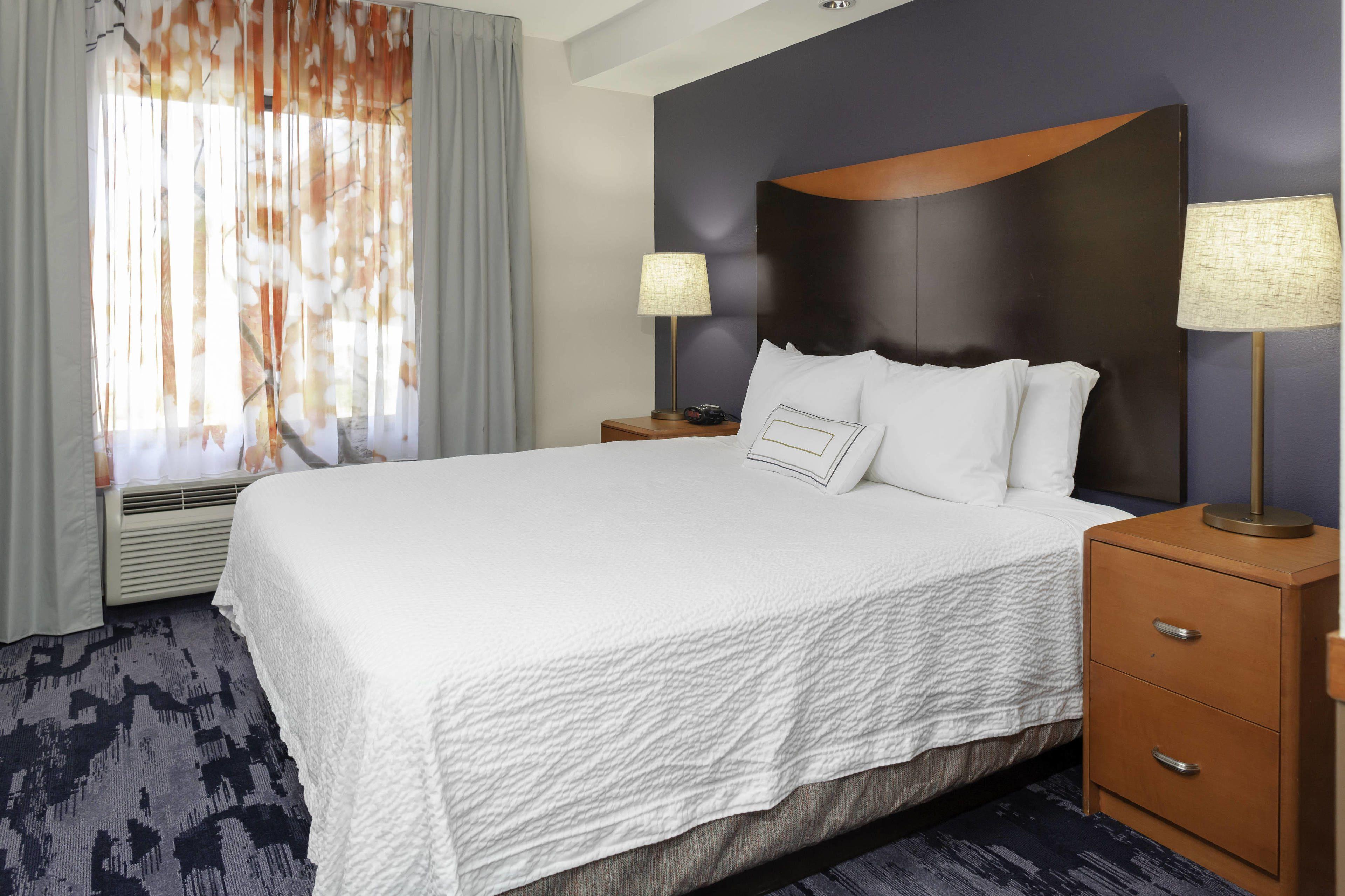 Hotel Fairfield & By Marriott Matthews