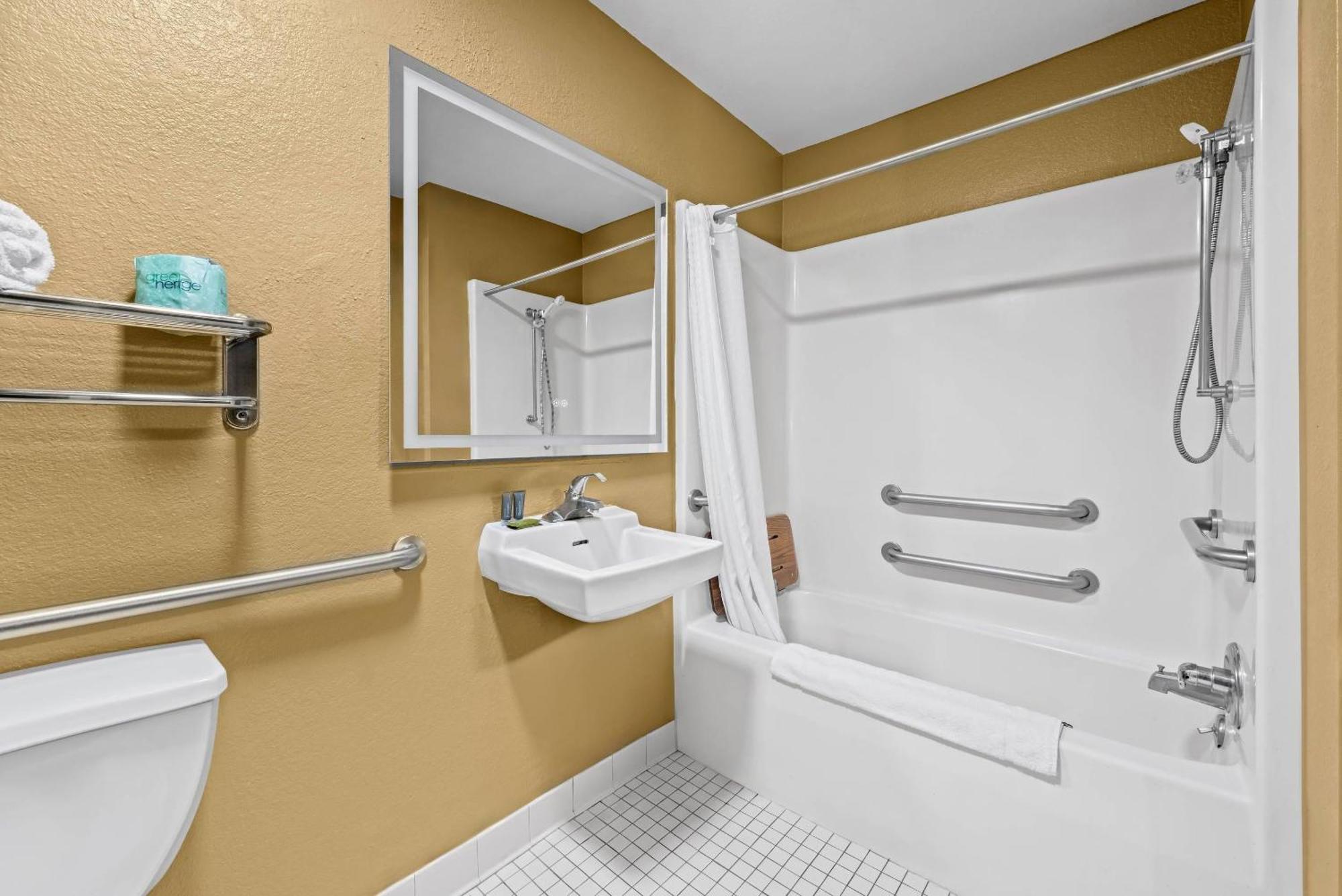 Mainstay - Executive Park 3* Charlotte