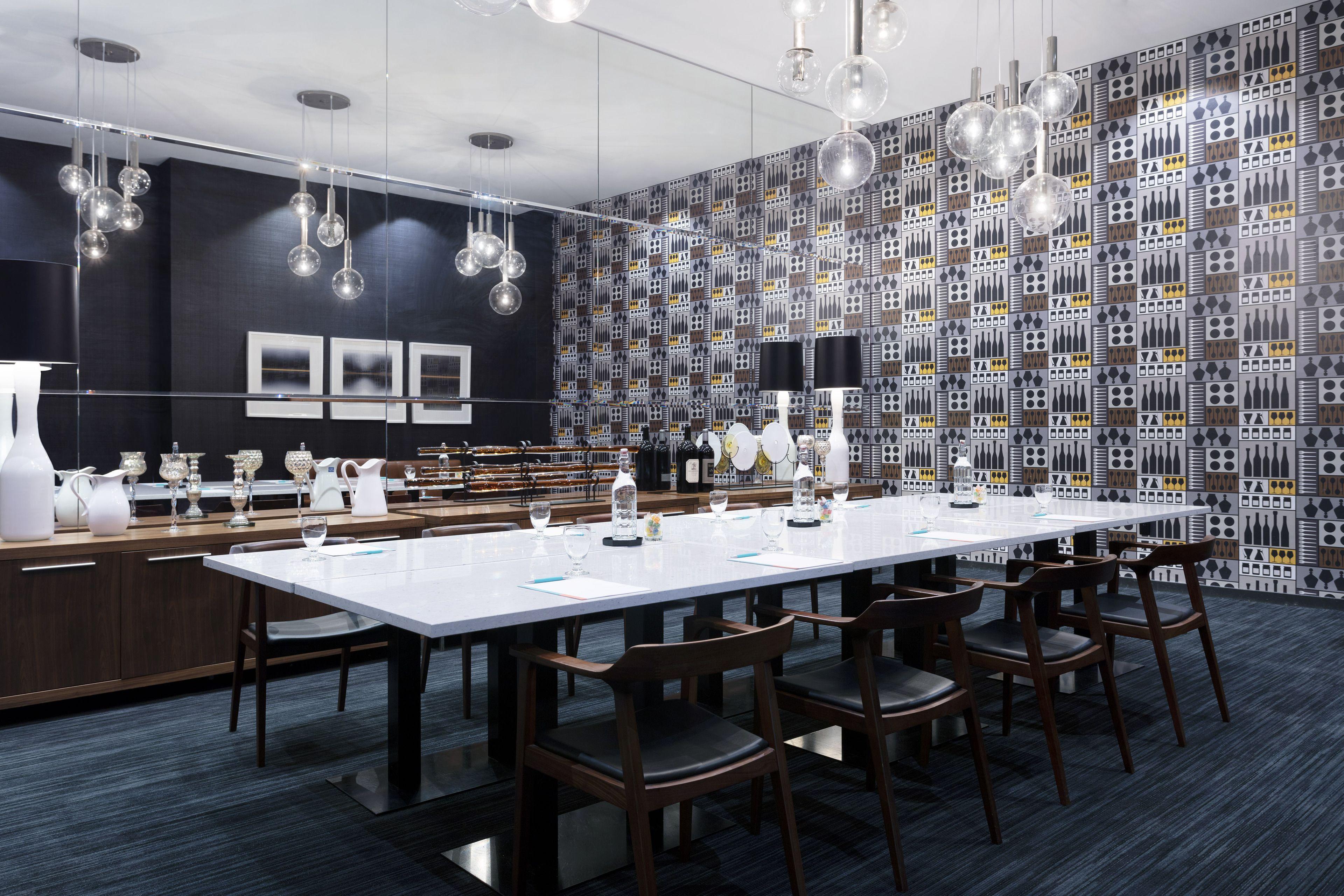 Le Meridien Hotel 4*