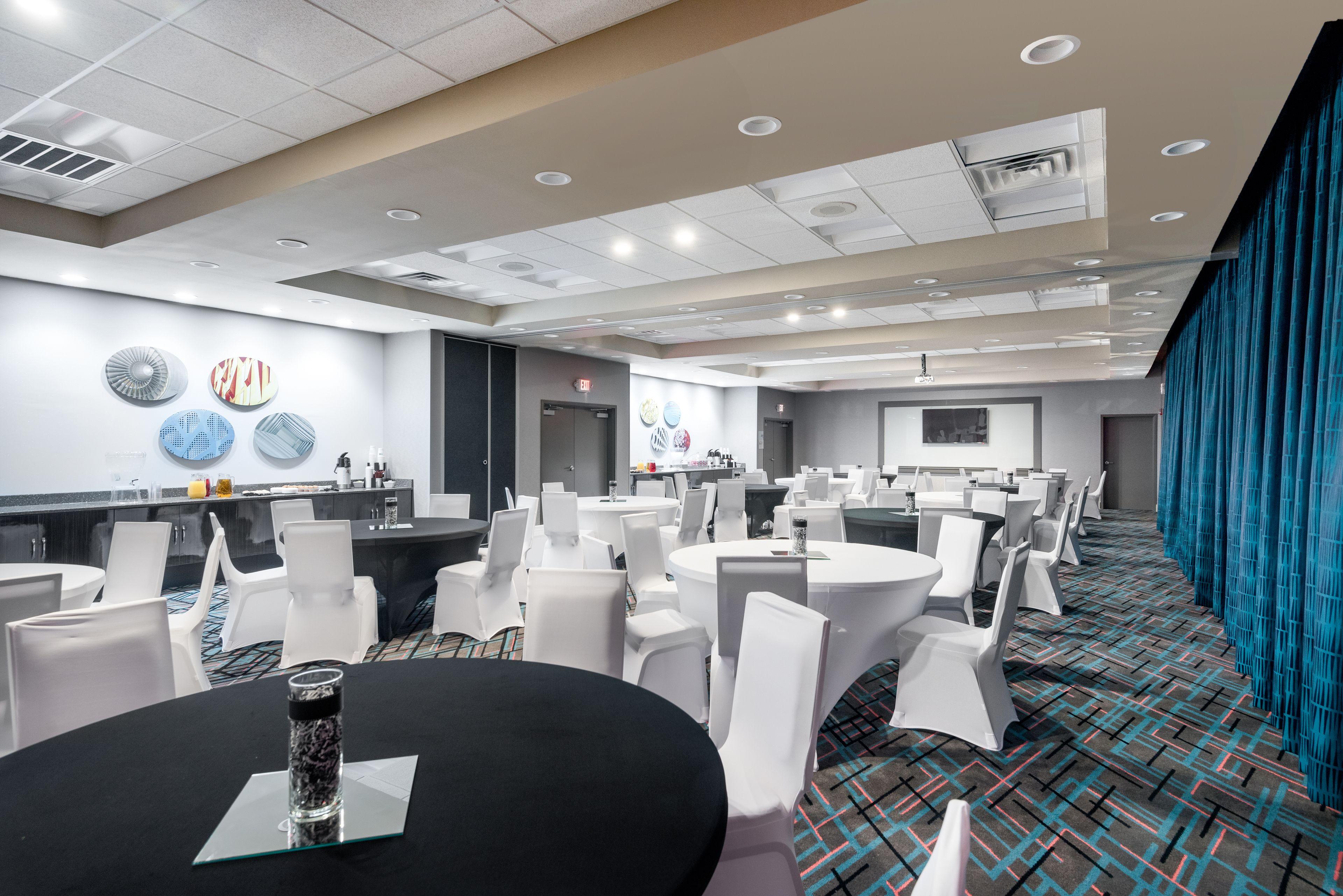 Express & - Airport By Ihg 3* Charlotte