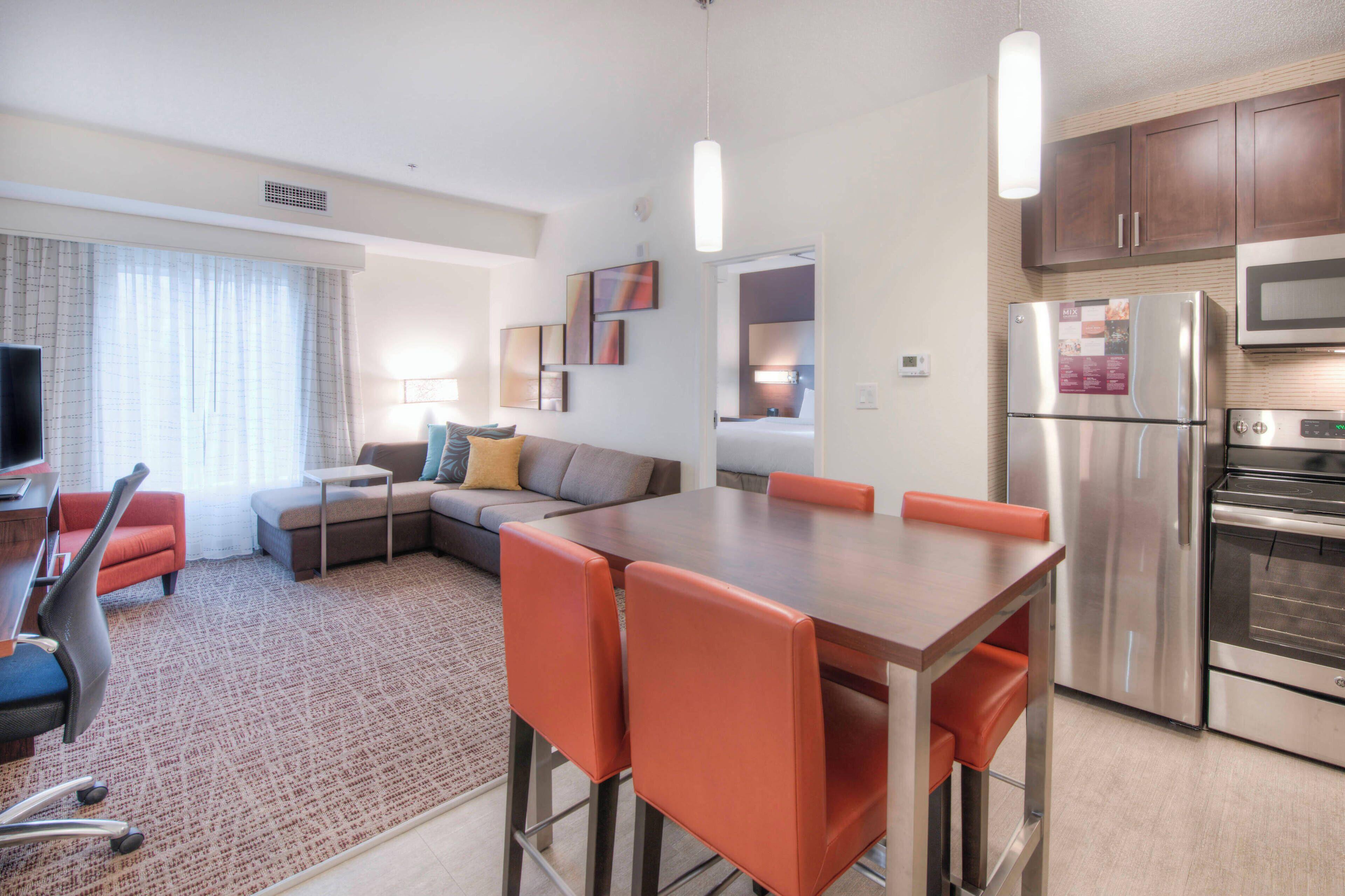 Hotel By Marriott Airport Charlotte