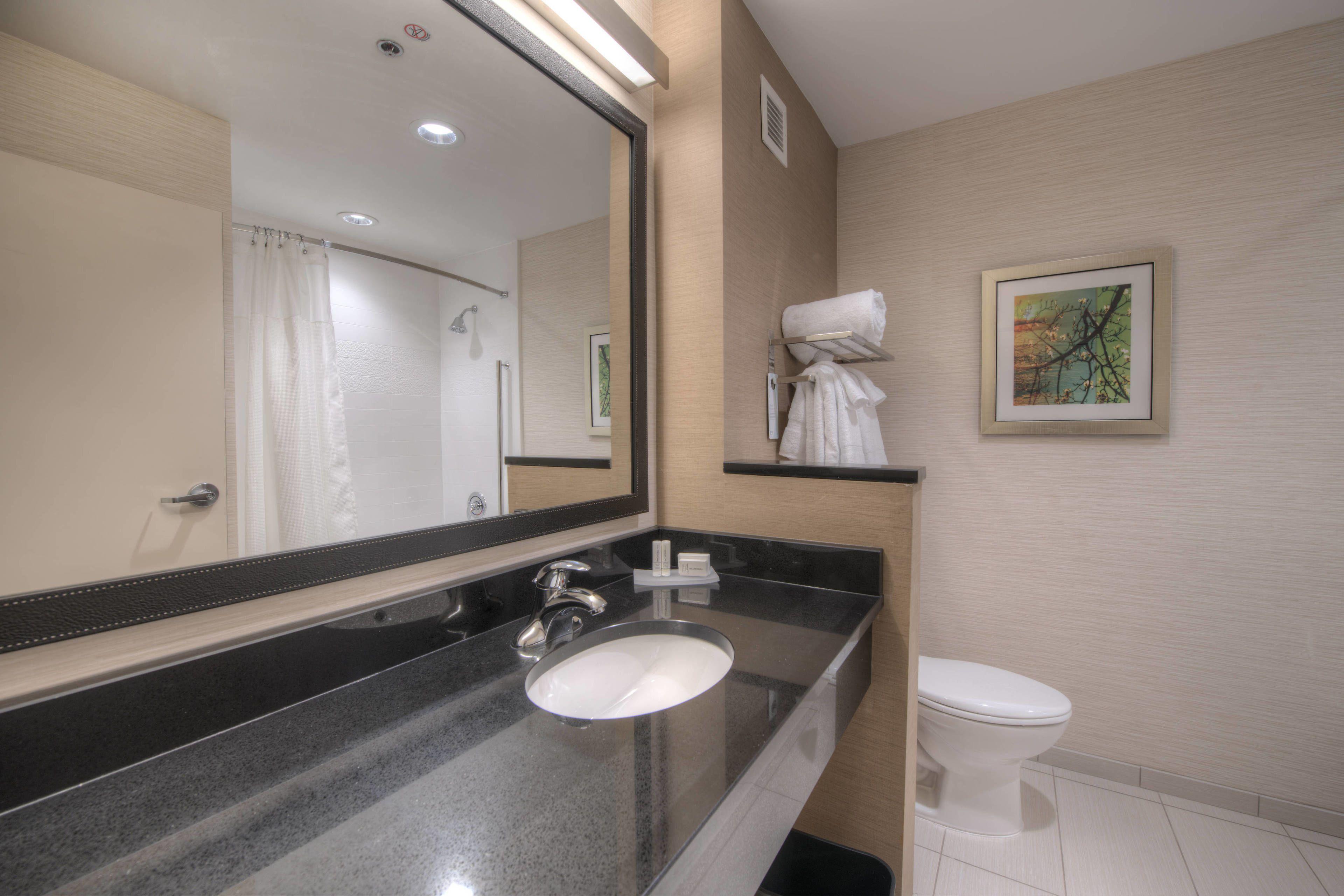 Fairfield & By Marriott Airport Hotel