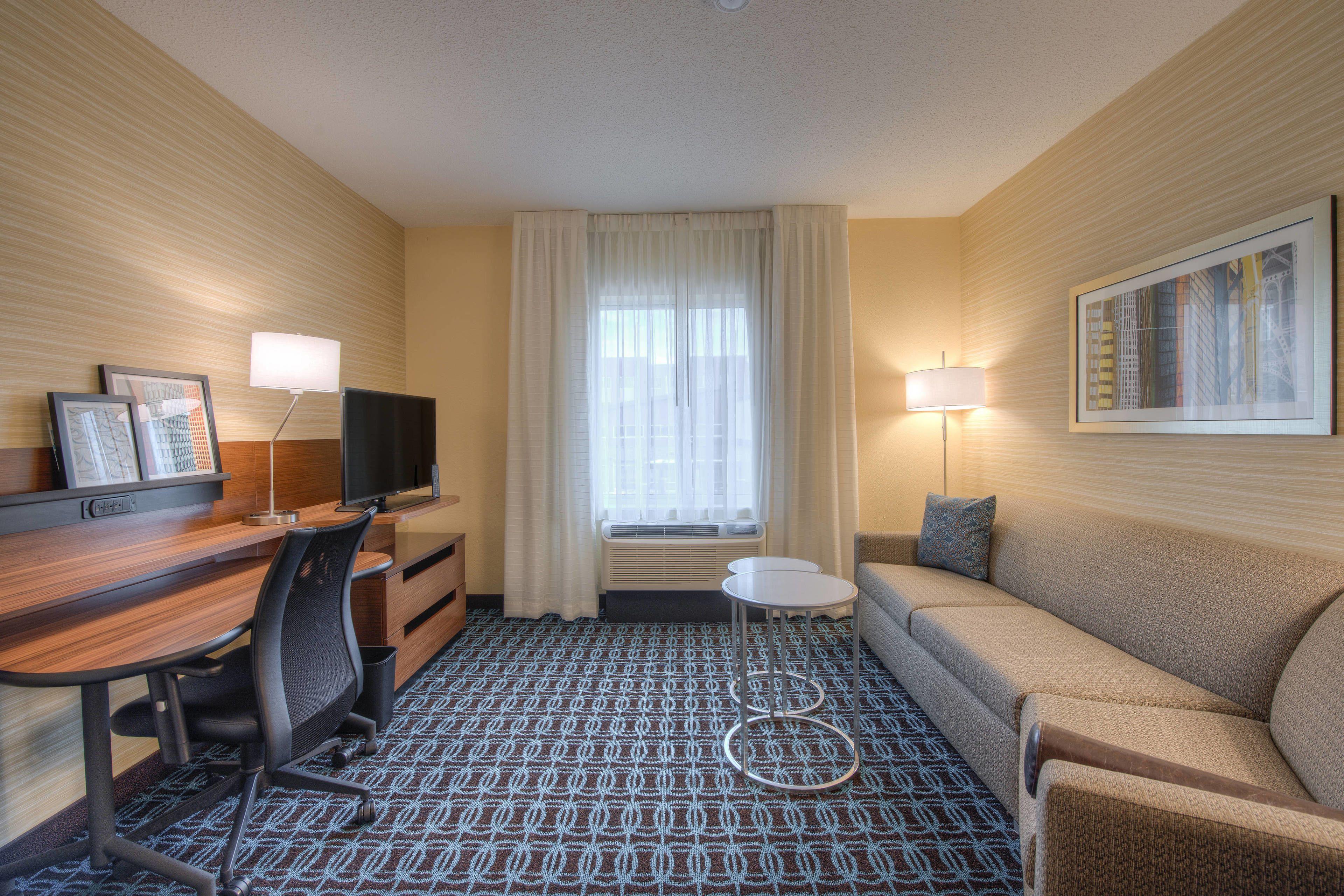 Fairfield & By Marriott Airport Charlotte