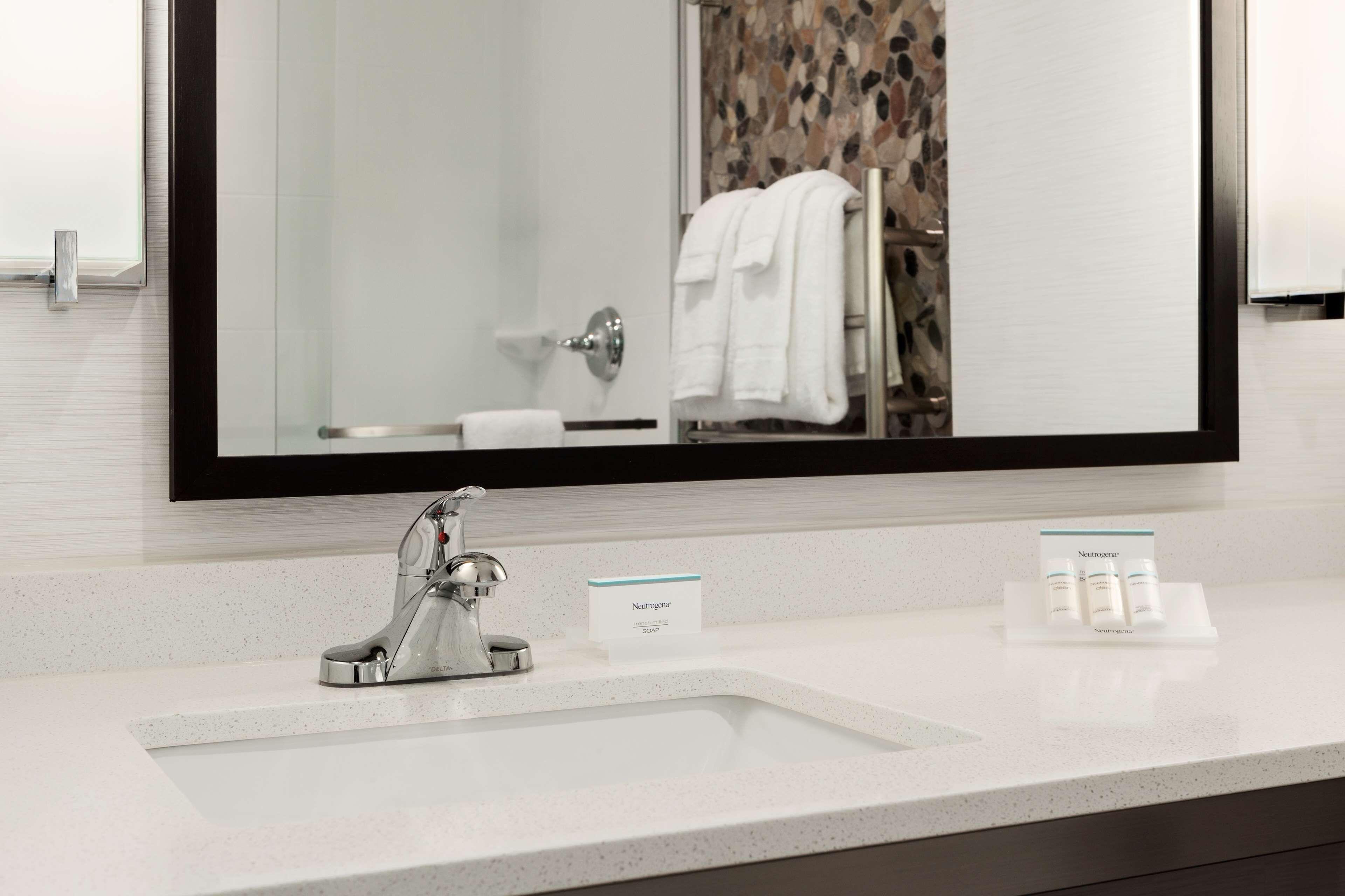Hilton Garden Southpark Hotel