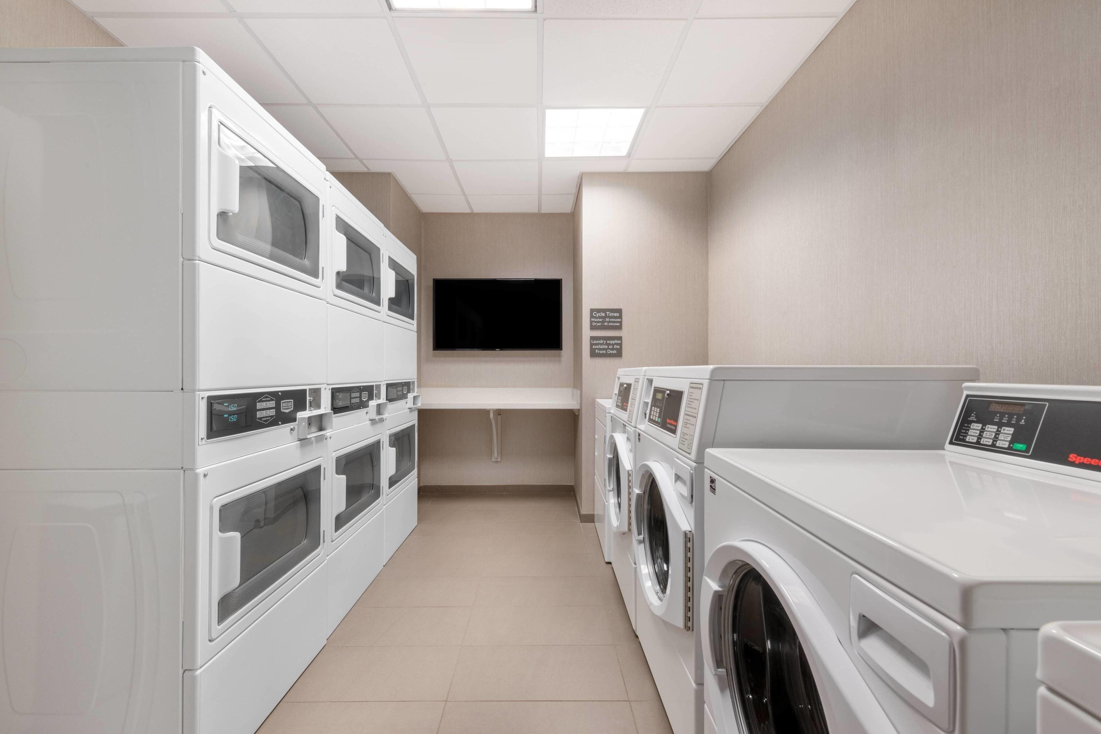 Hotel By Marriott Center