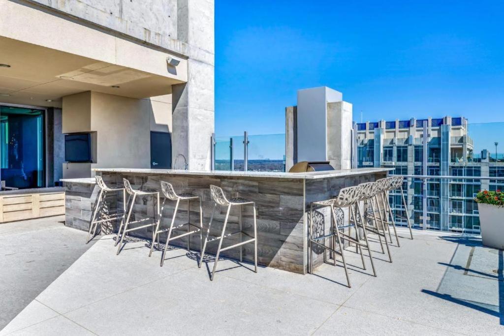 Luxury Uptown With Skyline View Charlotte