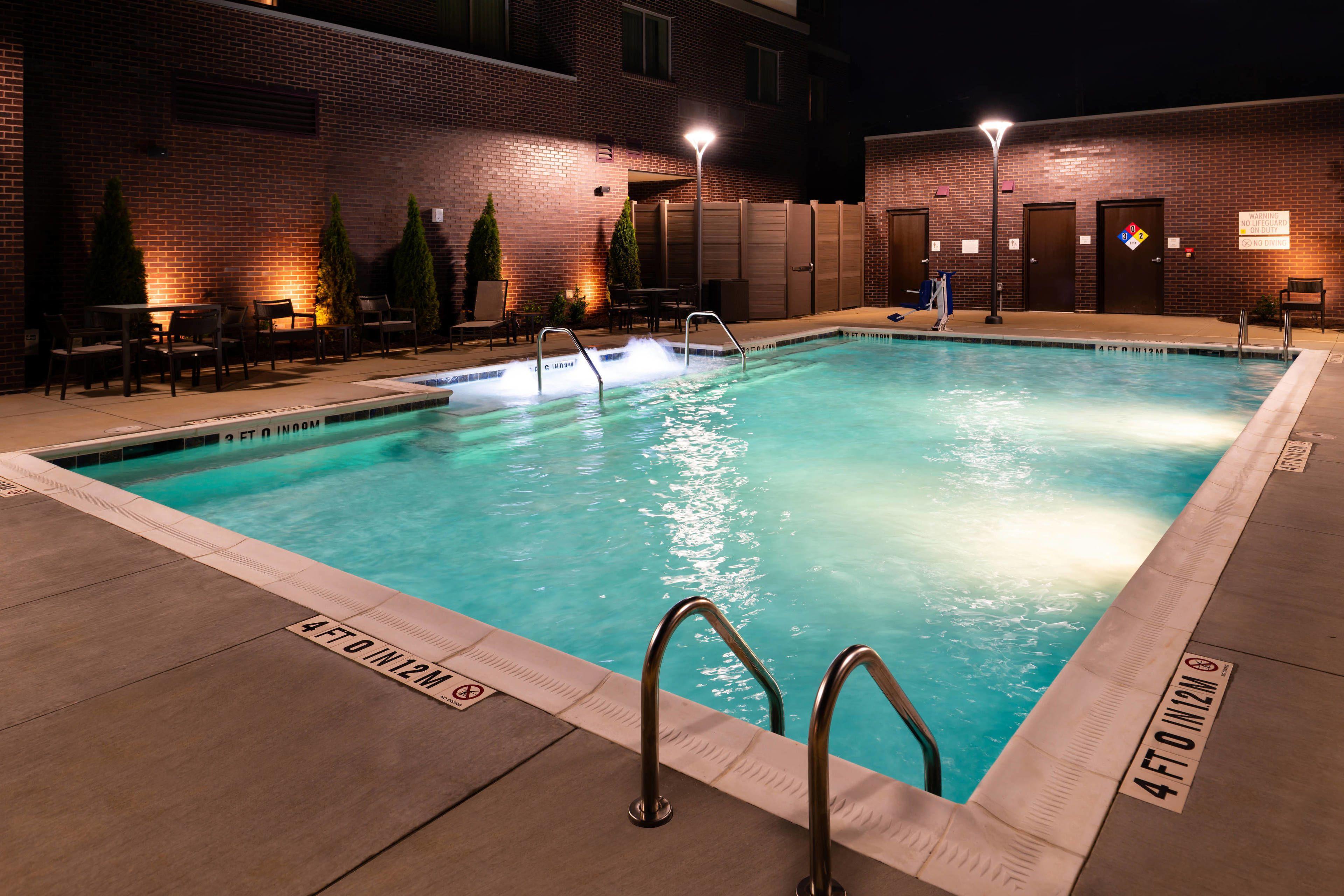 Courtyard By Marriott Northlake 2* Charlotte