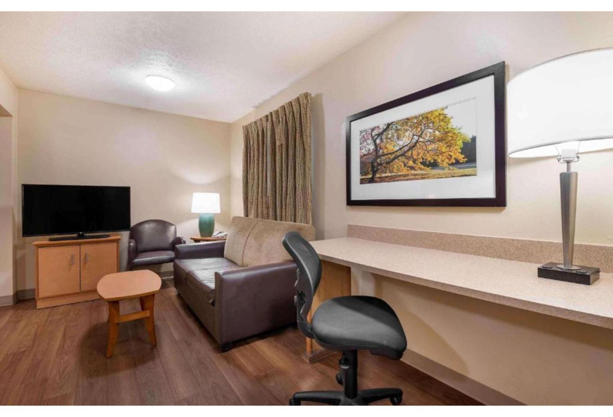Hotel 6 Charlotte, Nc - Tyvola Rd-executive Park Charlotte