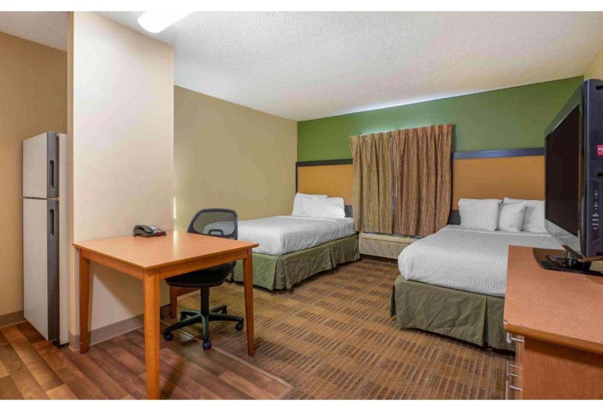 6 Charlotte, Nc - Tyvola Rd-executive Park