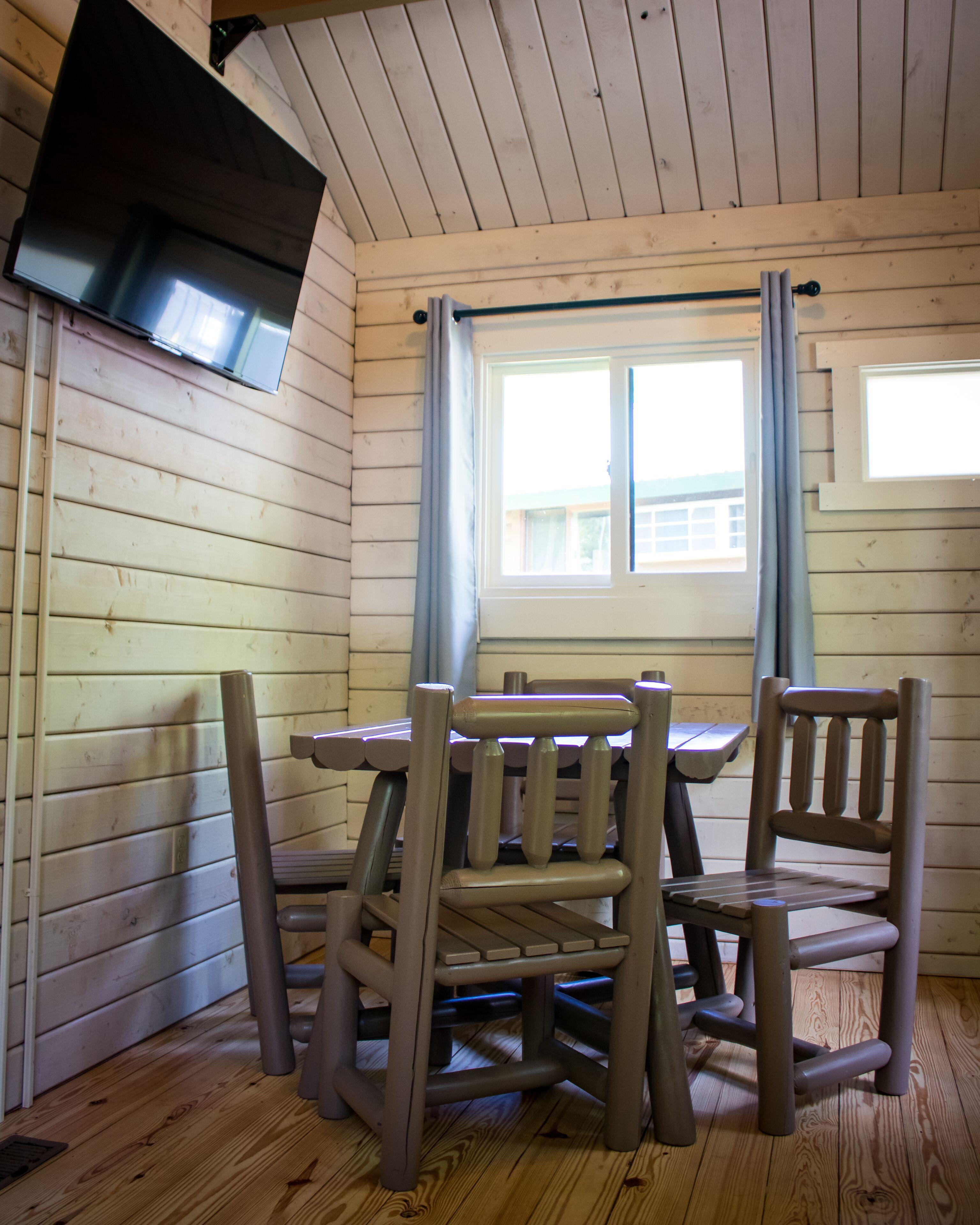 Hotel Carowinds Camp Wilderness Charlotte