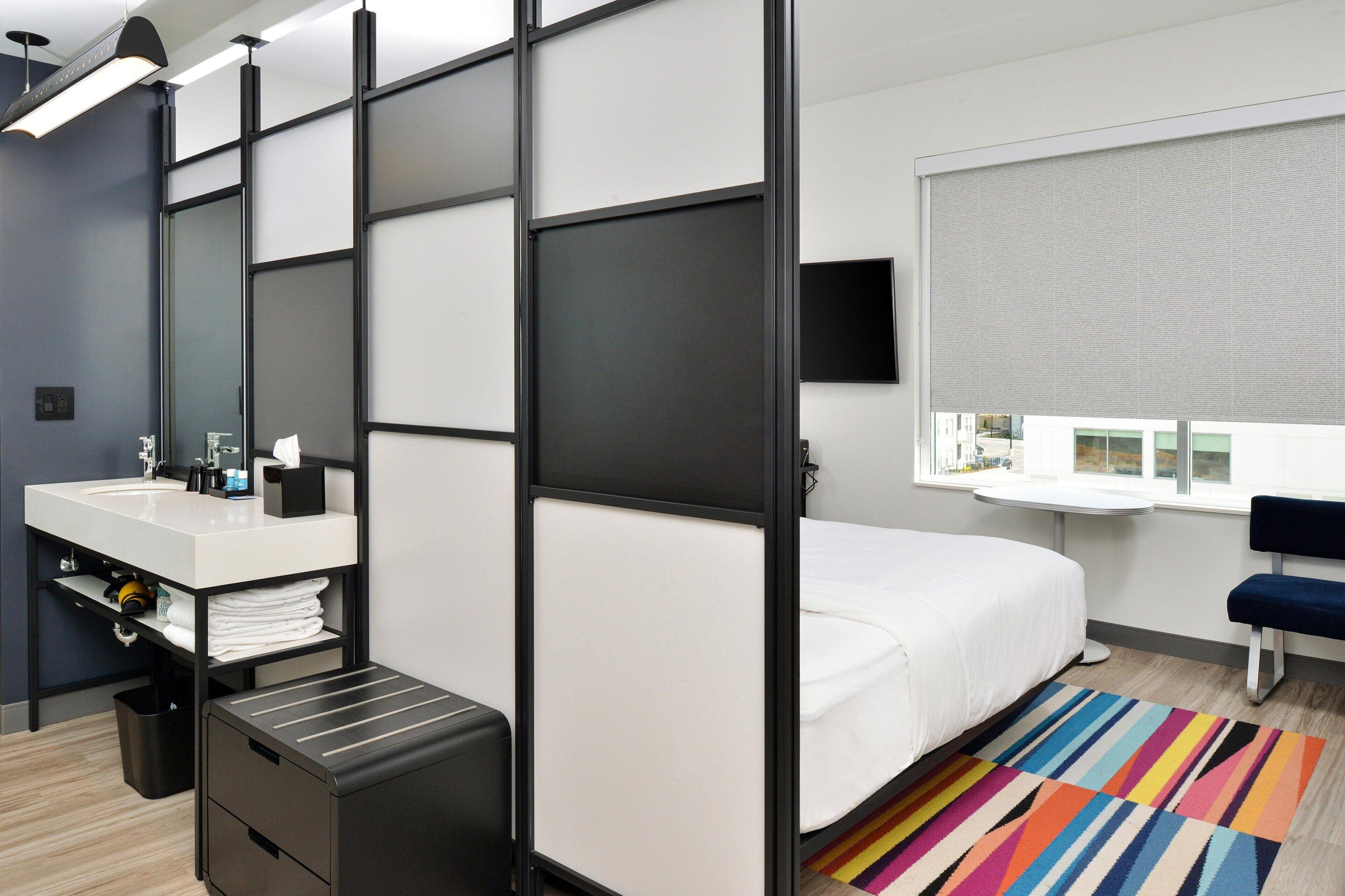 Aloft By Marriott Airport