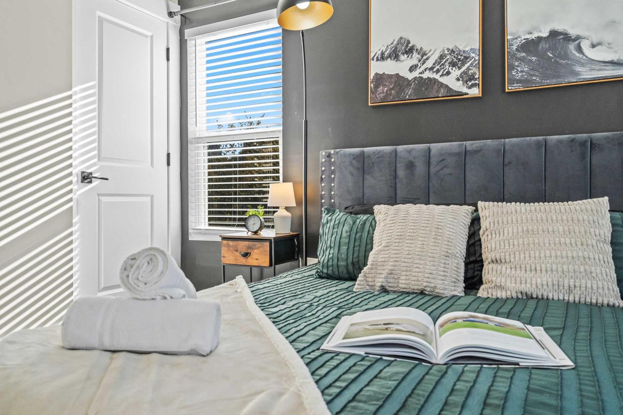 Luxe King 3br Townhouse Mins To Uptown Clt