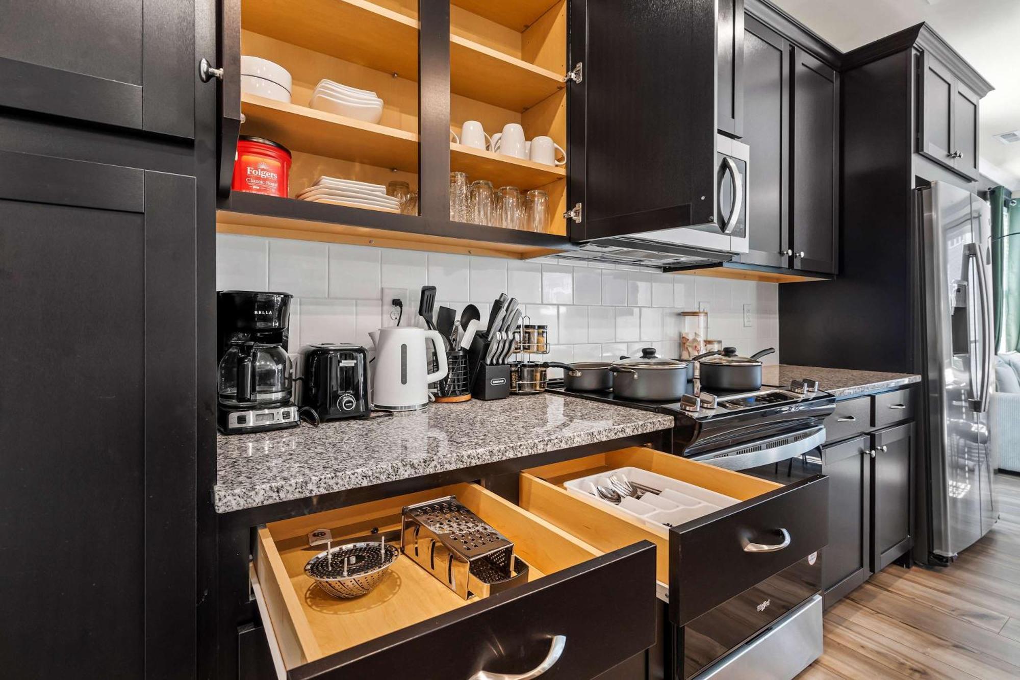 Luxe King 3br Townhouse Mins To Uptown Clt * Charlotte