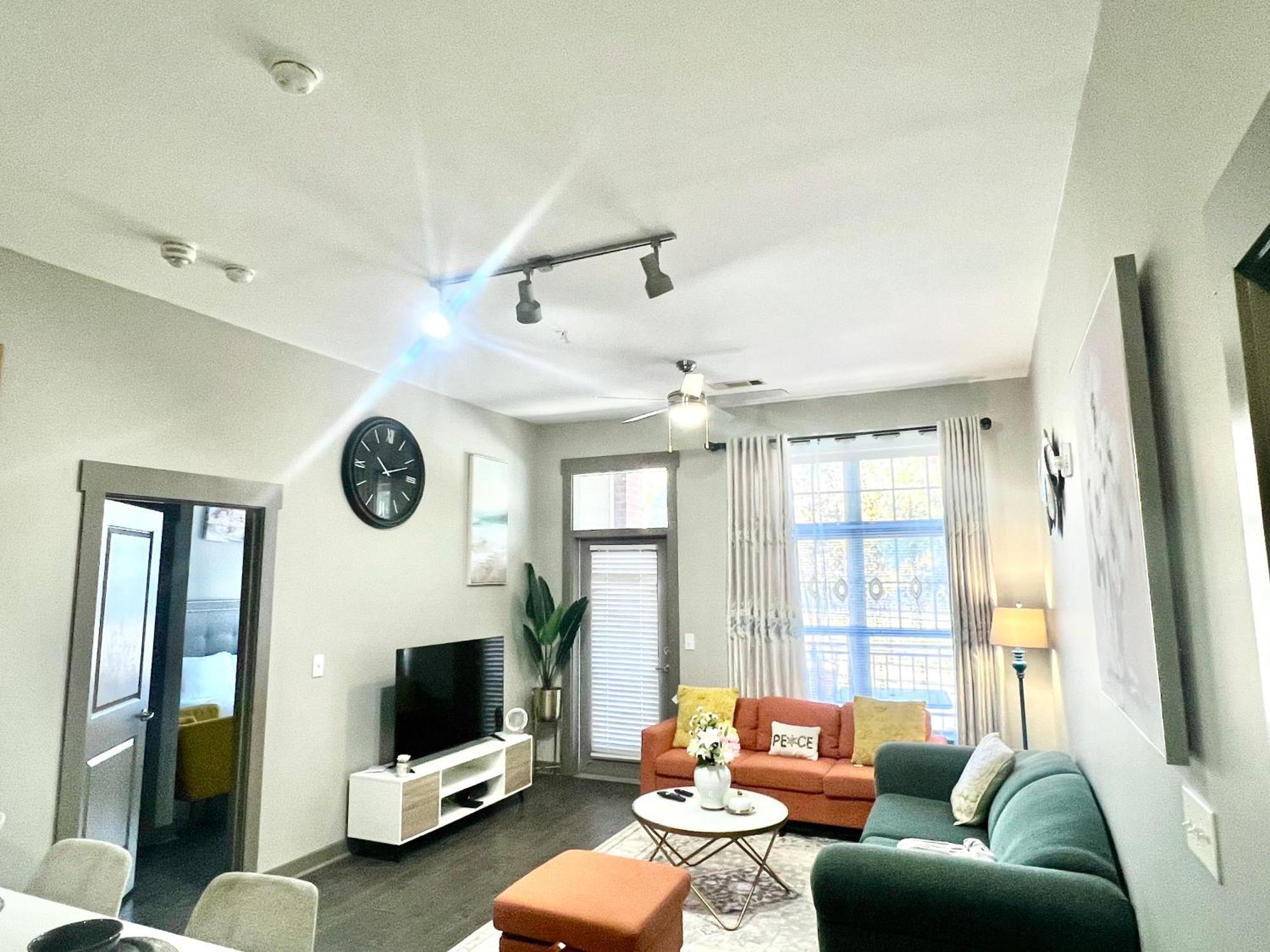 Apartment Uptown Modern 2br