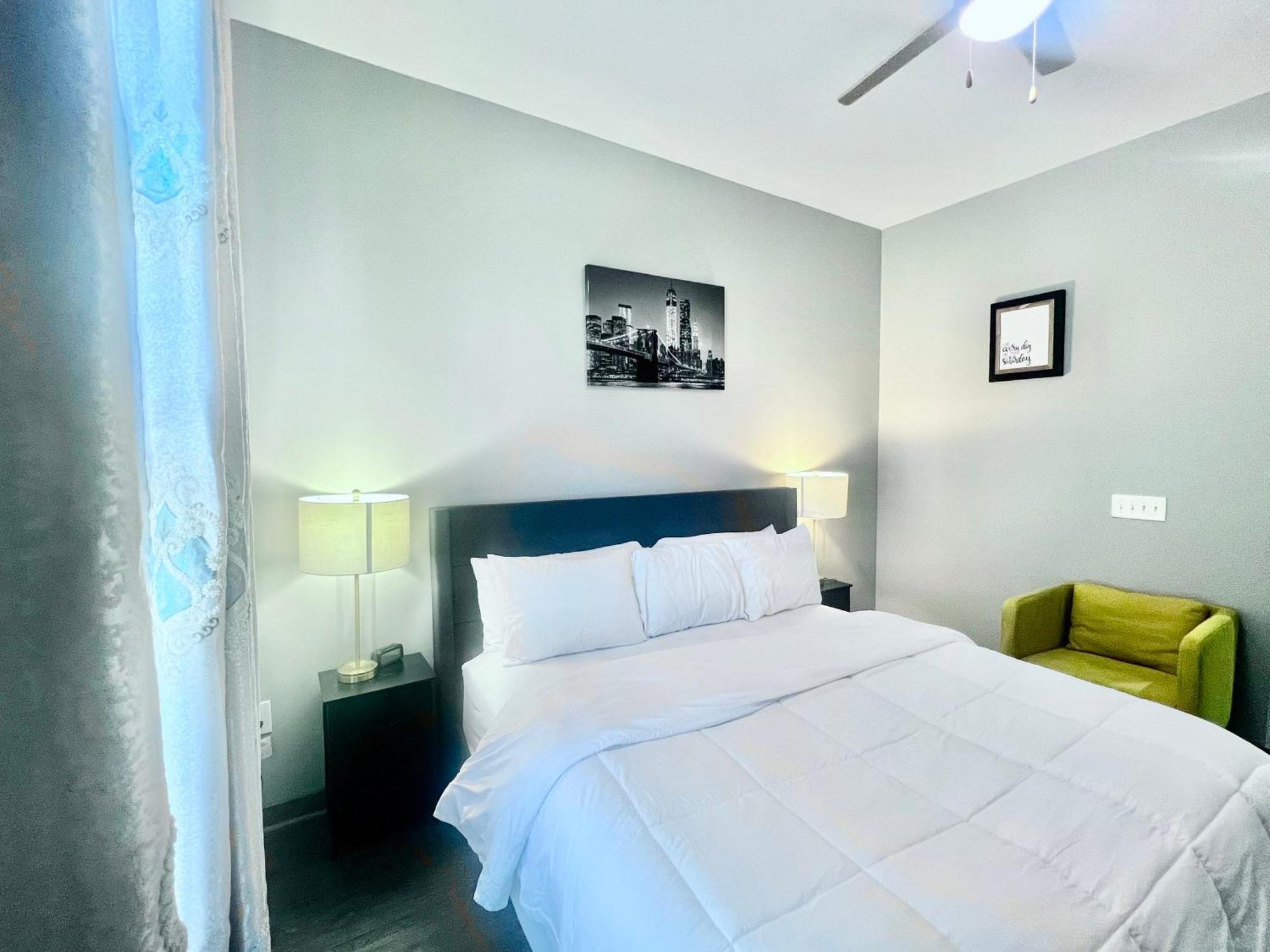 Apartment Uptown Modern 2br