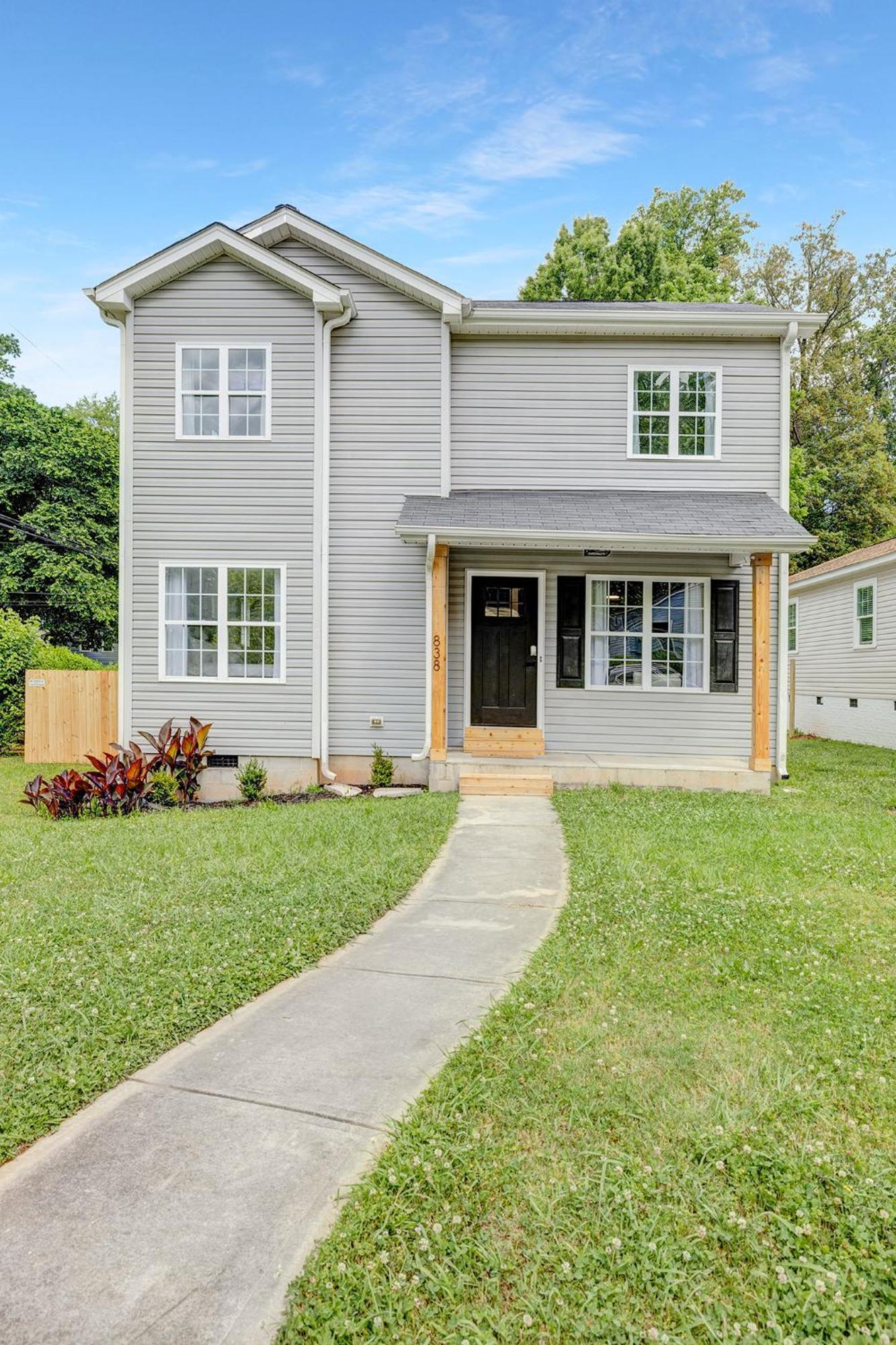 Holiday home Stylish Queen Getaway In Camp North End Charlotte