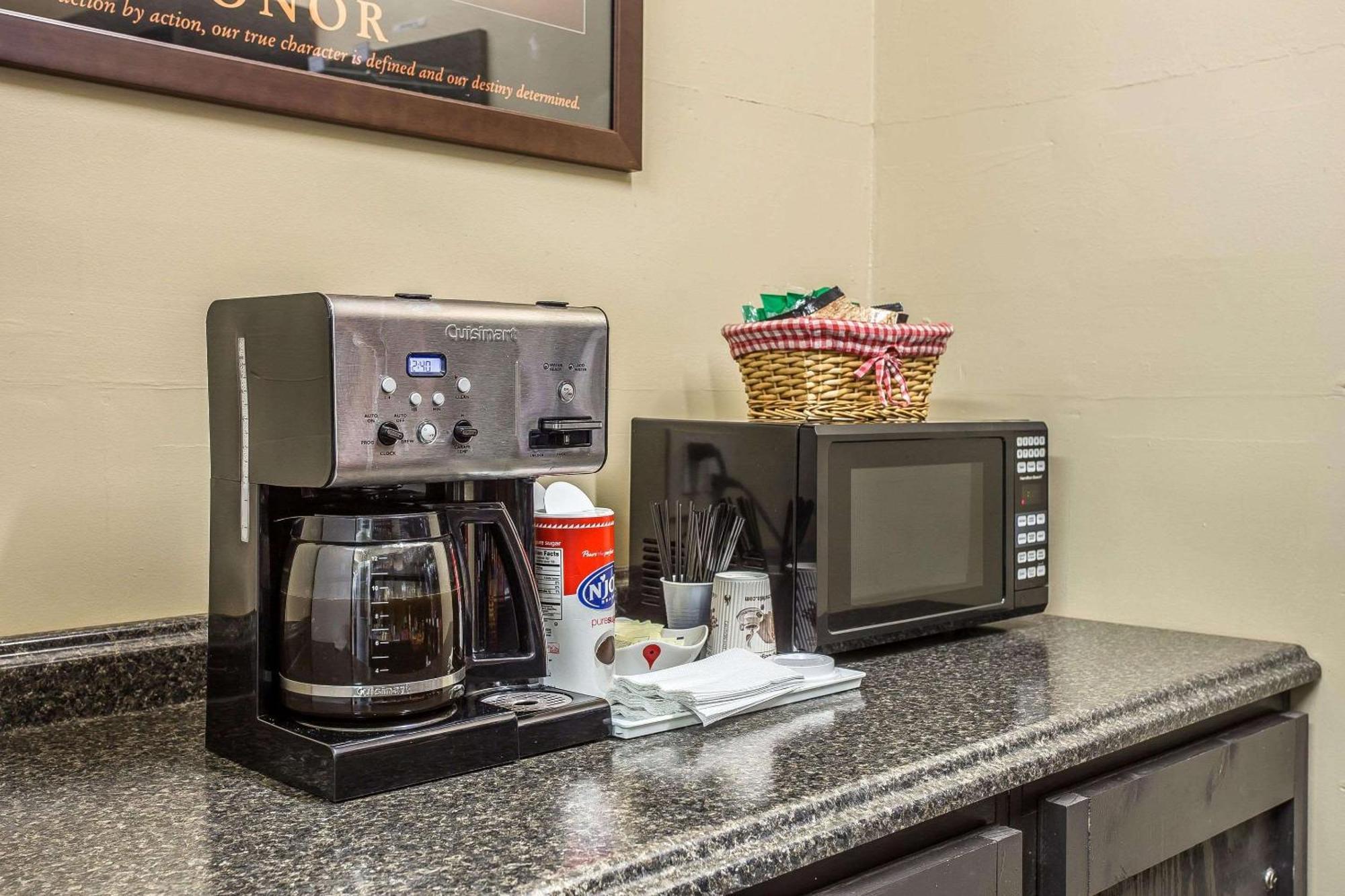 Hotel Suburban - Ballantyne 3*
