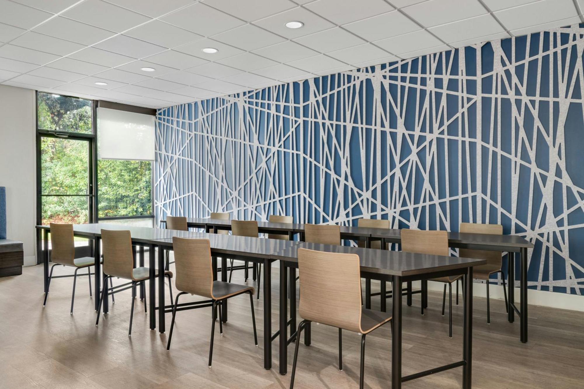 Express By Marriott South End Hotel 3*