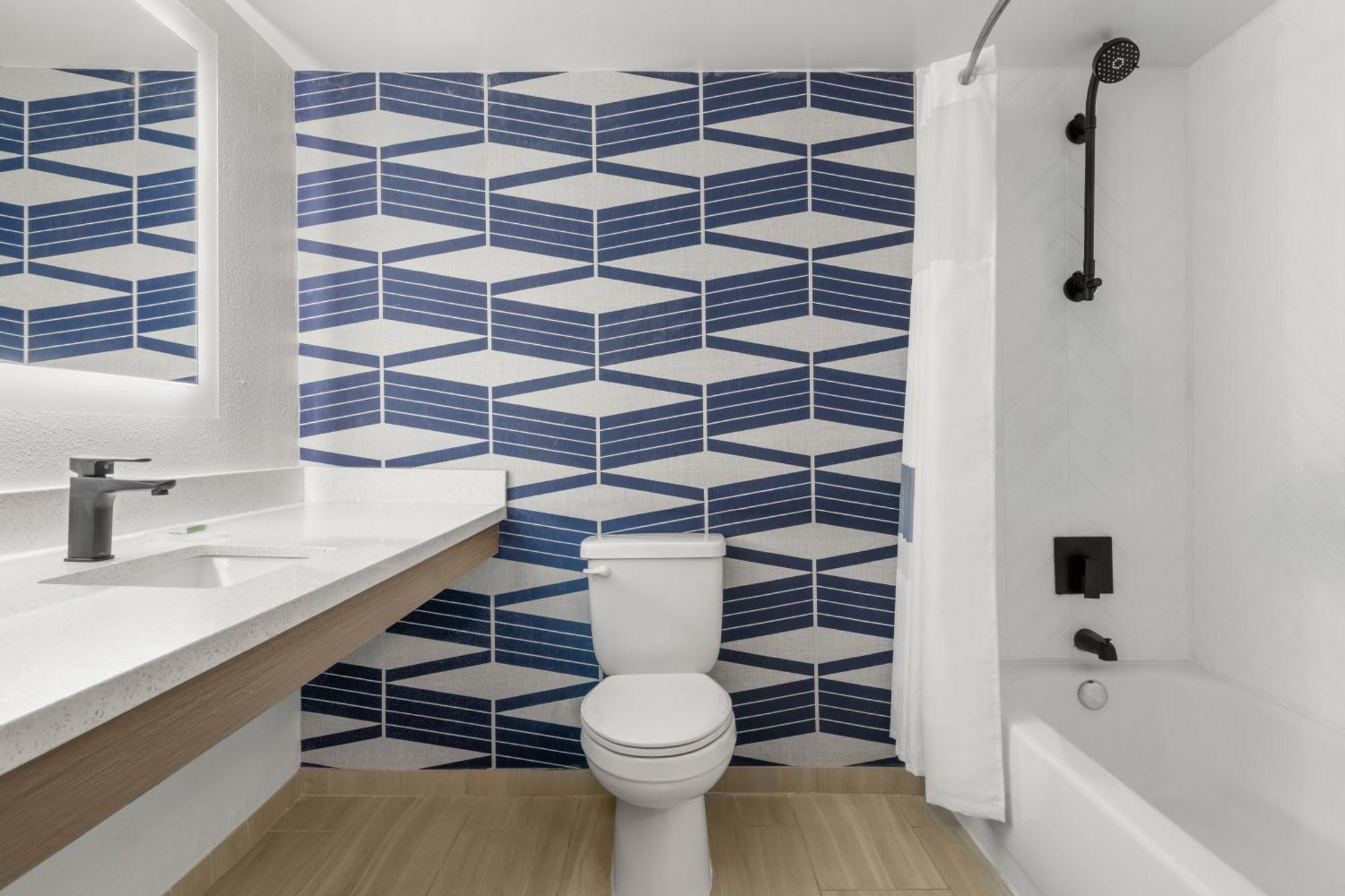 Express By Marriott South End Hotel 3*