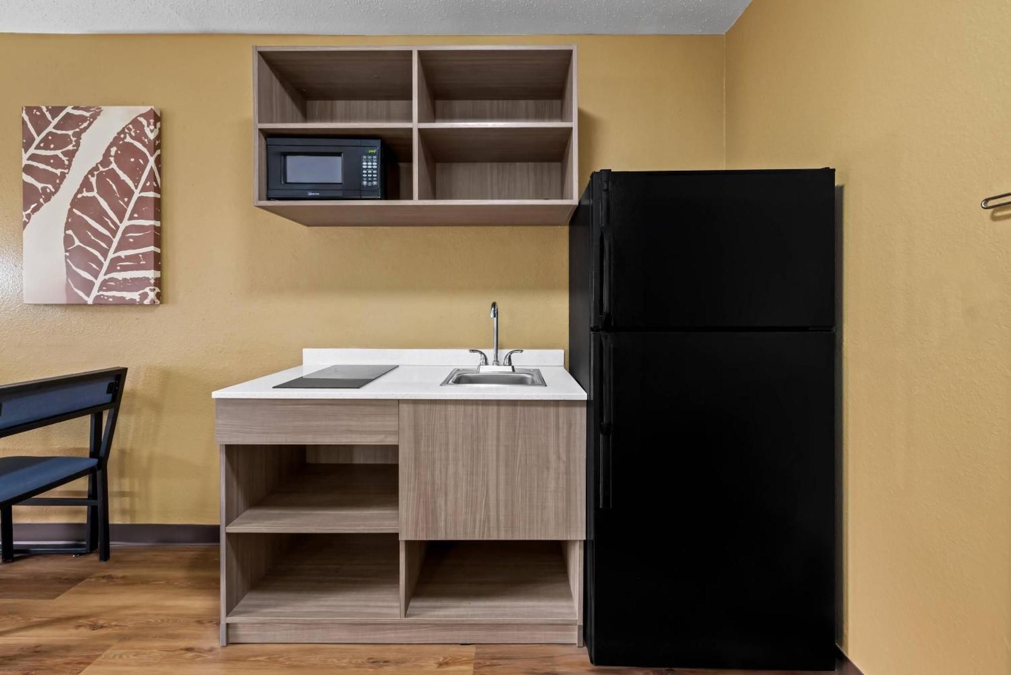 Mainstay - Executive Park