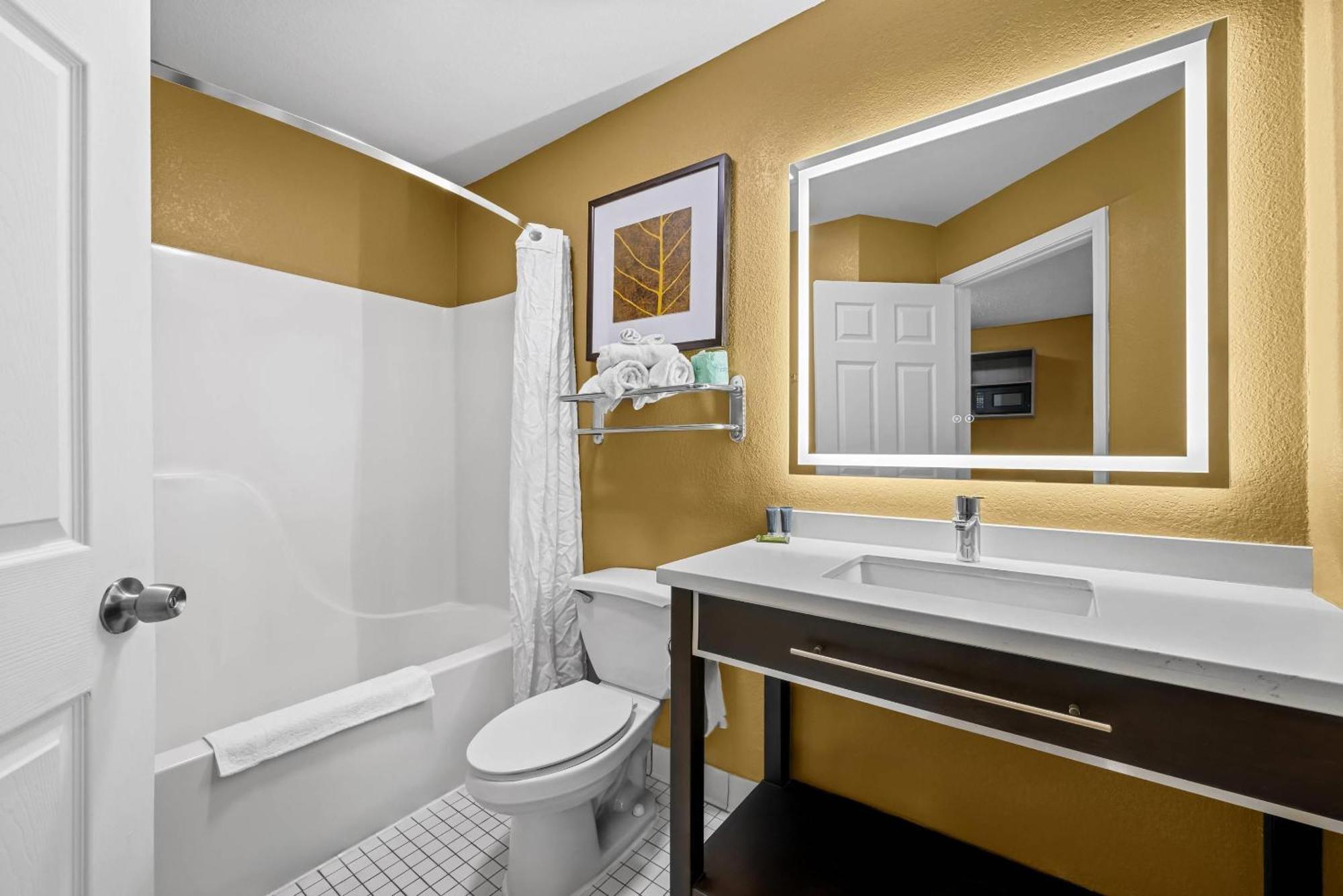 Mainstay - Executive Park 3* Charlotte