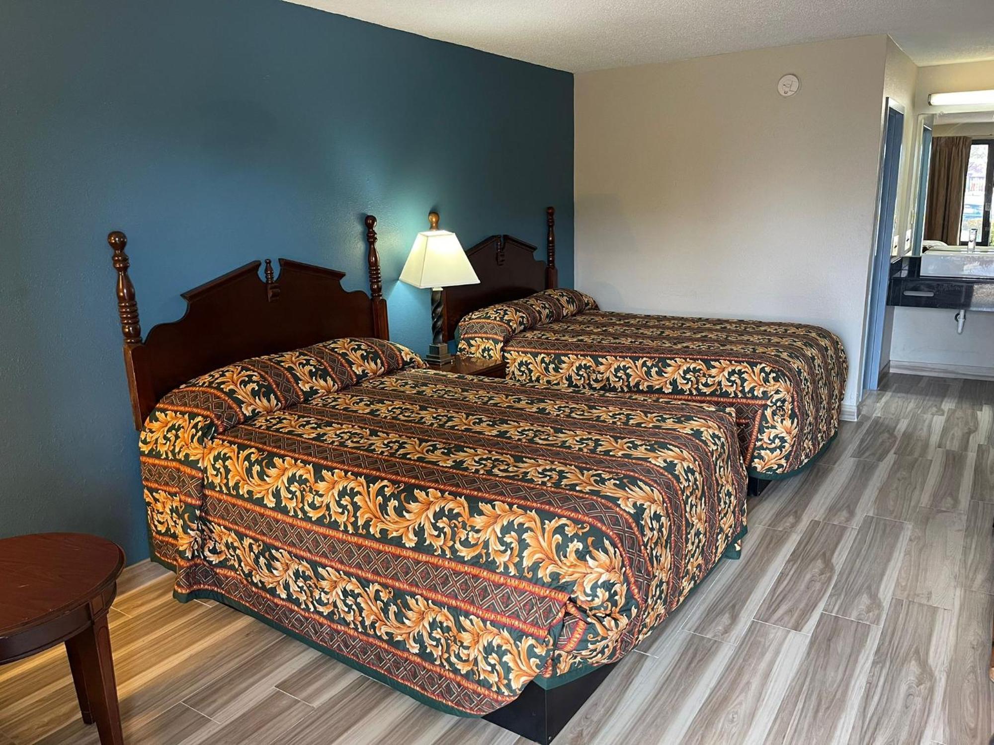 Brookwood Hotel Charlotte