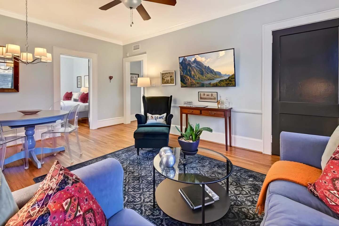 Holiday home Chic Comfortable 2br With Porch Near Dilworth *