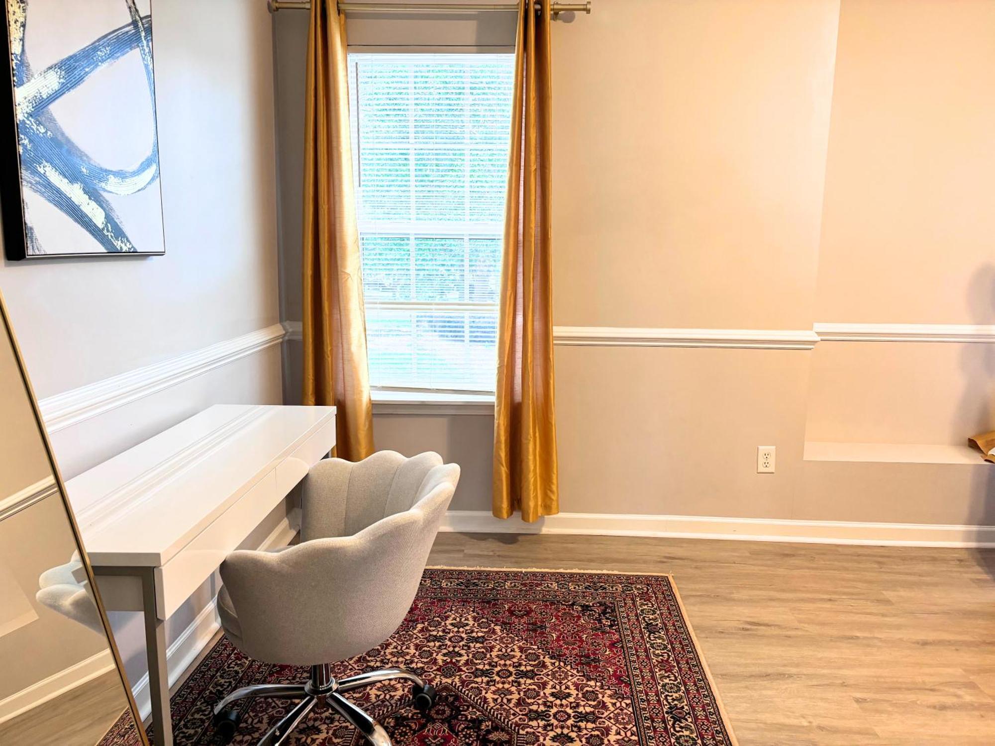 Beautiful 2 King Bedrooms With Garage Holiday home