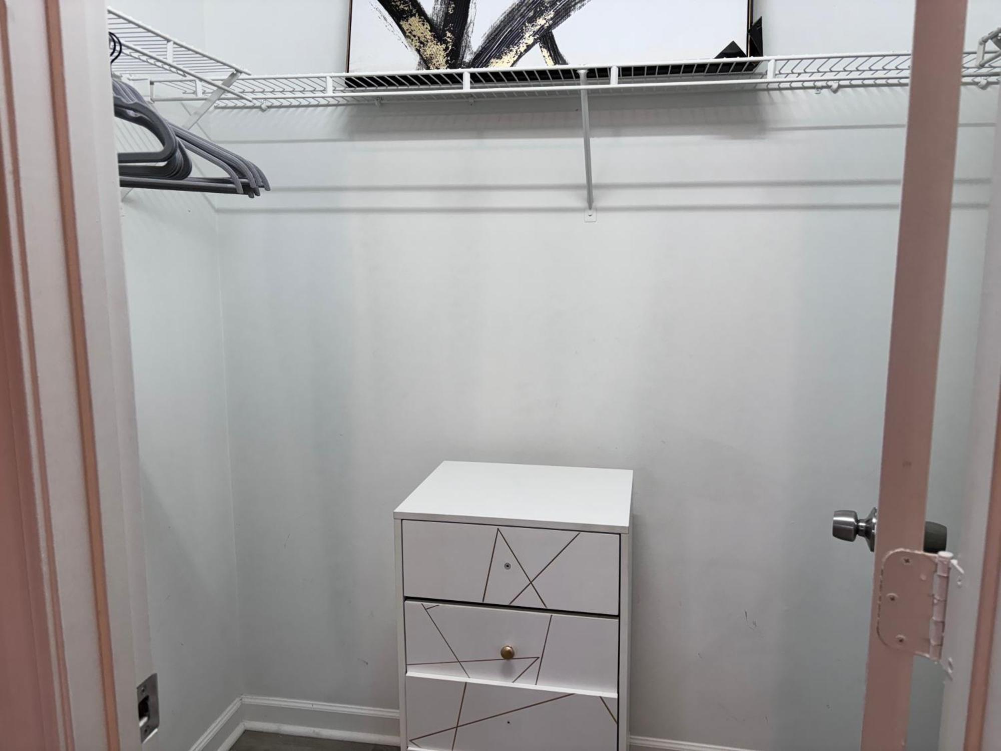 Beautiful 2 King Bedrooms With Garage Holiday home Charlotte