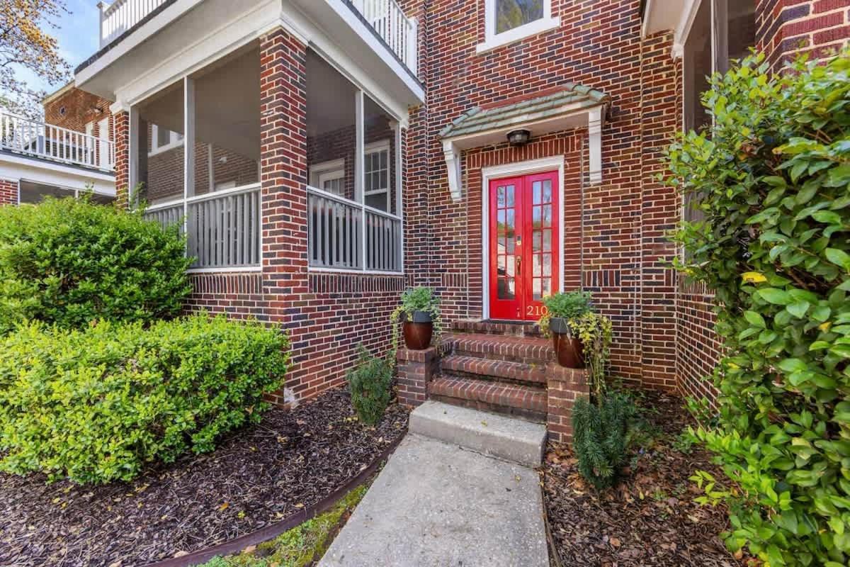 Chic Comfortable 2br With Porch Near Dilworth Charlotte