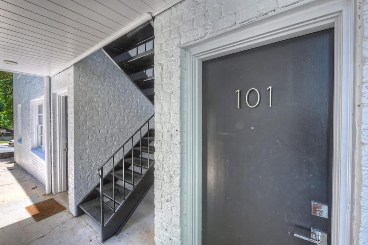 Comfortable And Stylish Near Myers Park Holiday home Charlotte