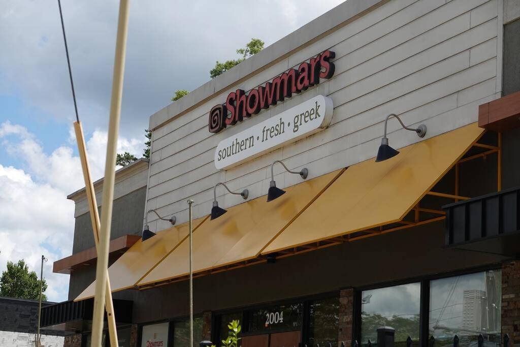 King Bed ► A+ Location ► Full Kitchen * Charlotte