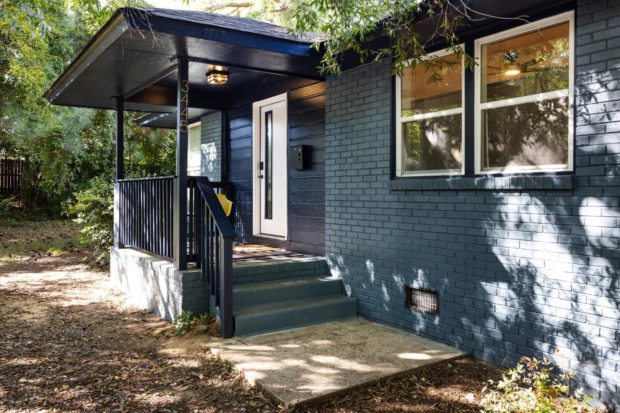 New Shamrock Stunner | King Bed, Pet Friendly