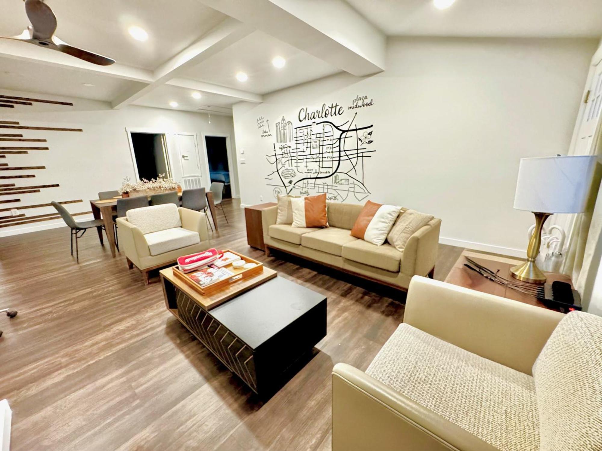 Hpthe Abodedowntownbojanglesdogs Welcomeyard Charlotte