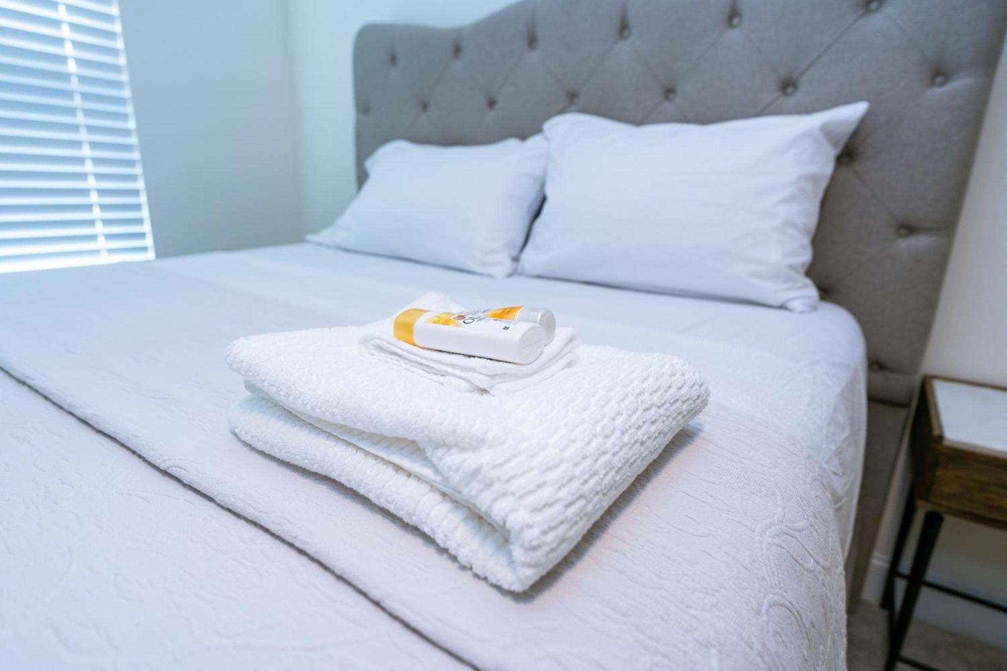 Ensuite King Bedroom * Charlotte