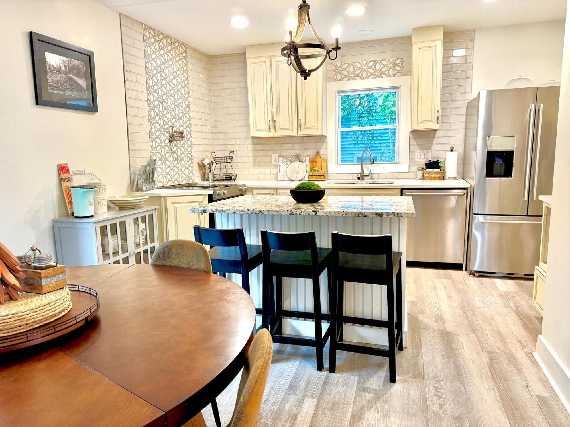 Holiday home Hpthe Bungalowspectrumbojanglesfenced Yarddog Charlotte