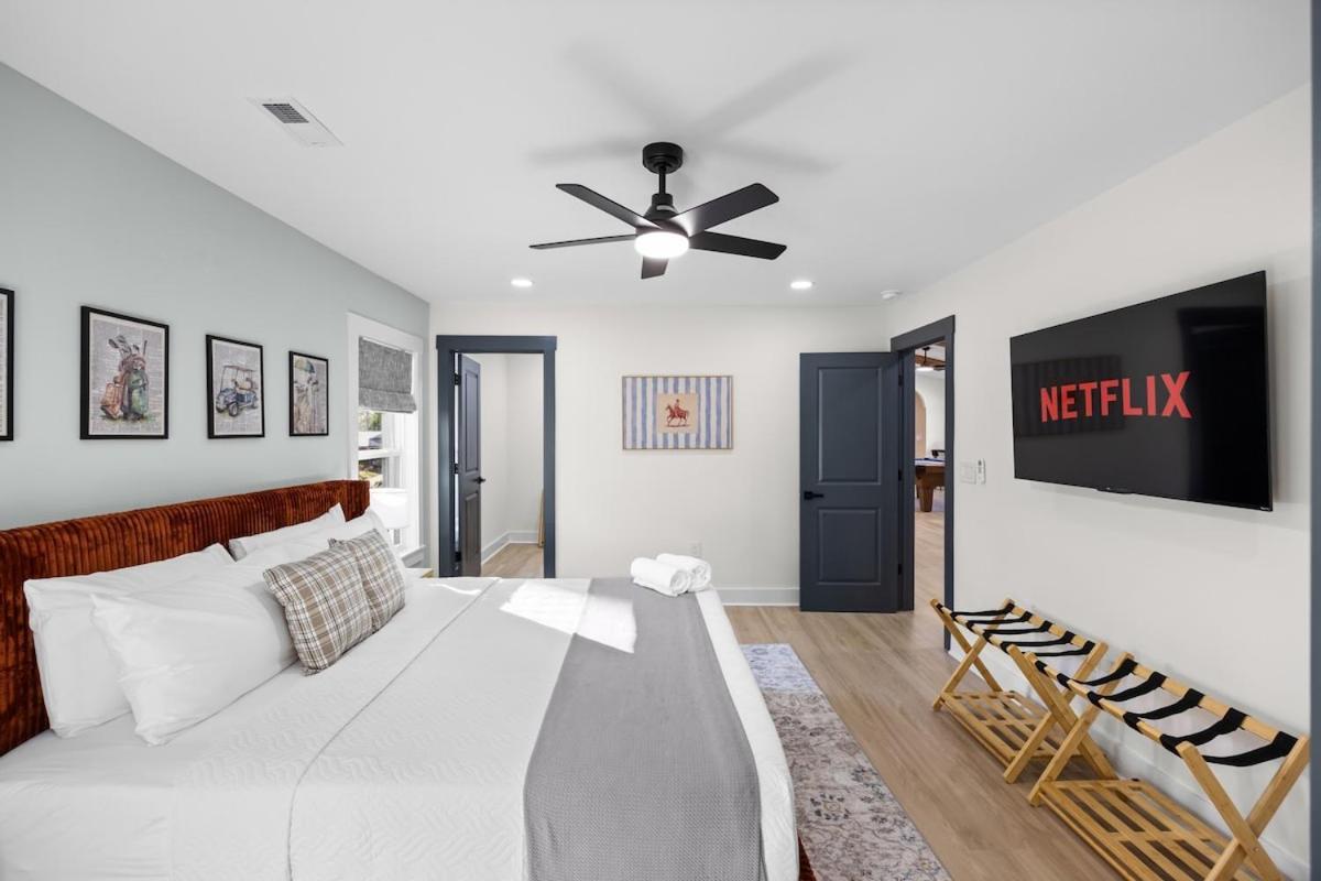 4 Kings-1 Queen-gameroom-lounge-luxury Home-4k1q2t Holiday home