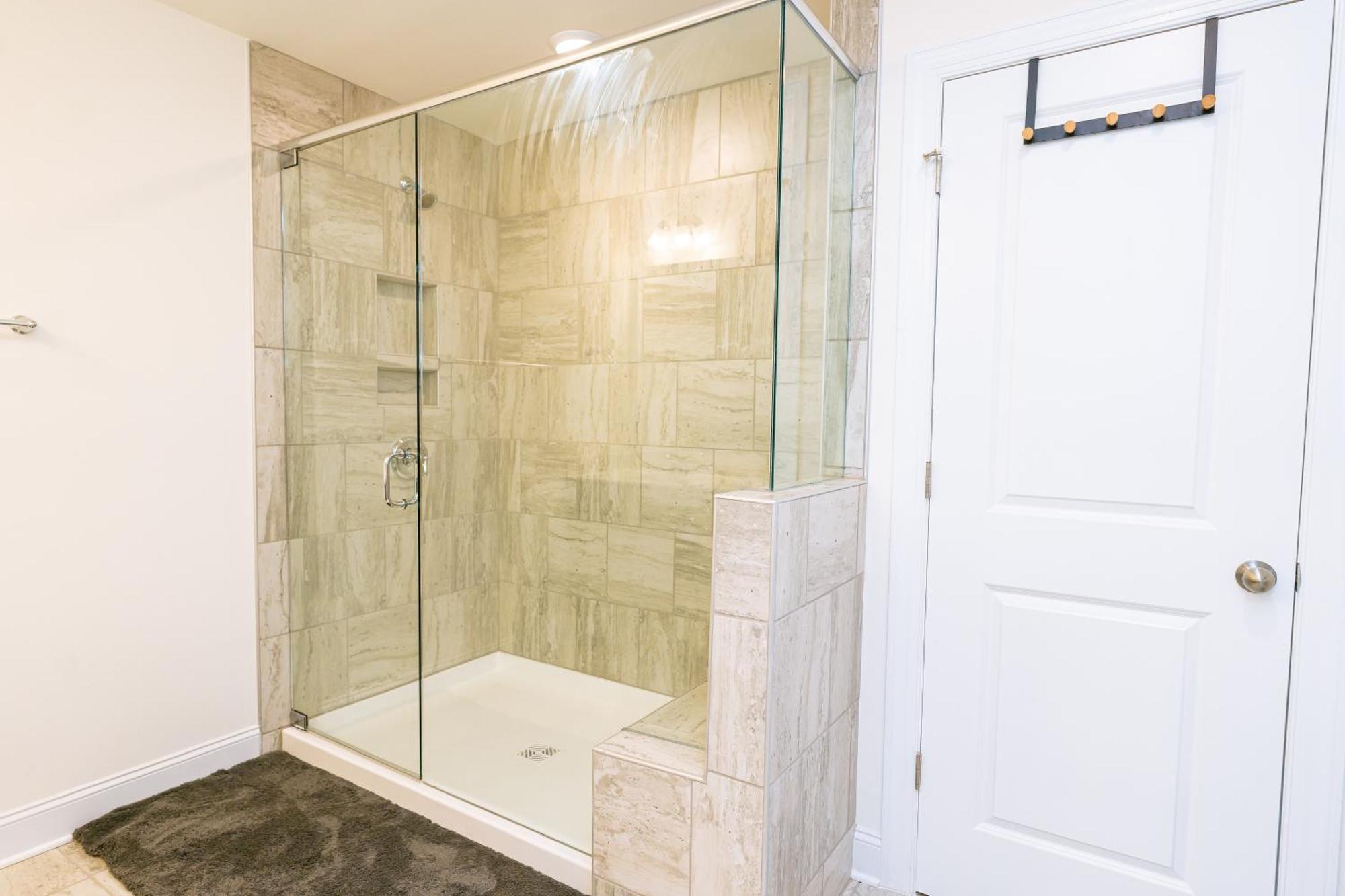 Ensuite King Bedroom *