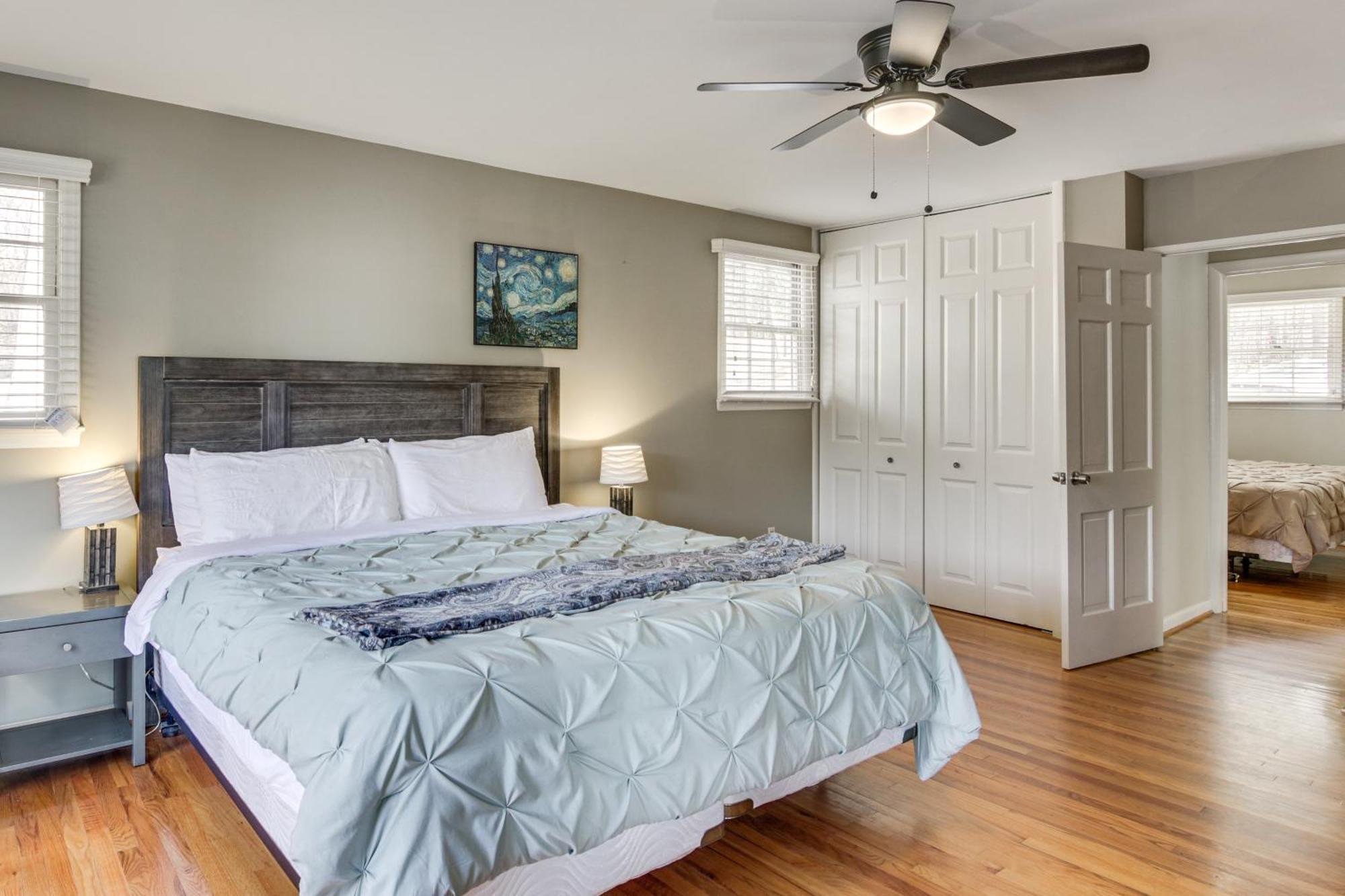 Holiday home Moms On Wylie With Private Dock! Charlotte