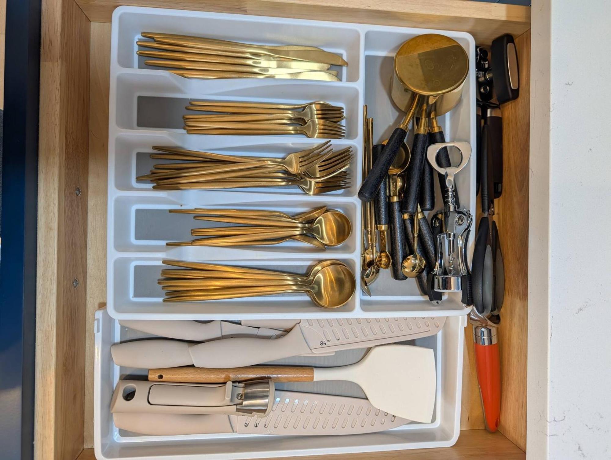 Plaza Shamrock *pied-a-terre* Newly Renovated!