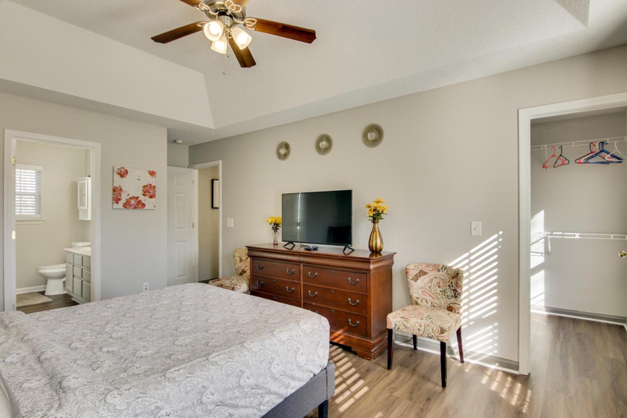 Holiday home Quiet Oasis In Charlotte! Near Uncc Campus Charlotte