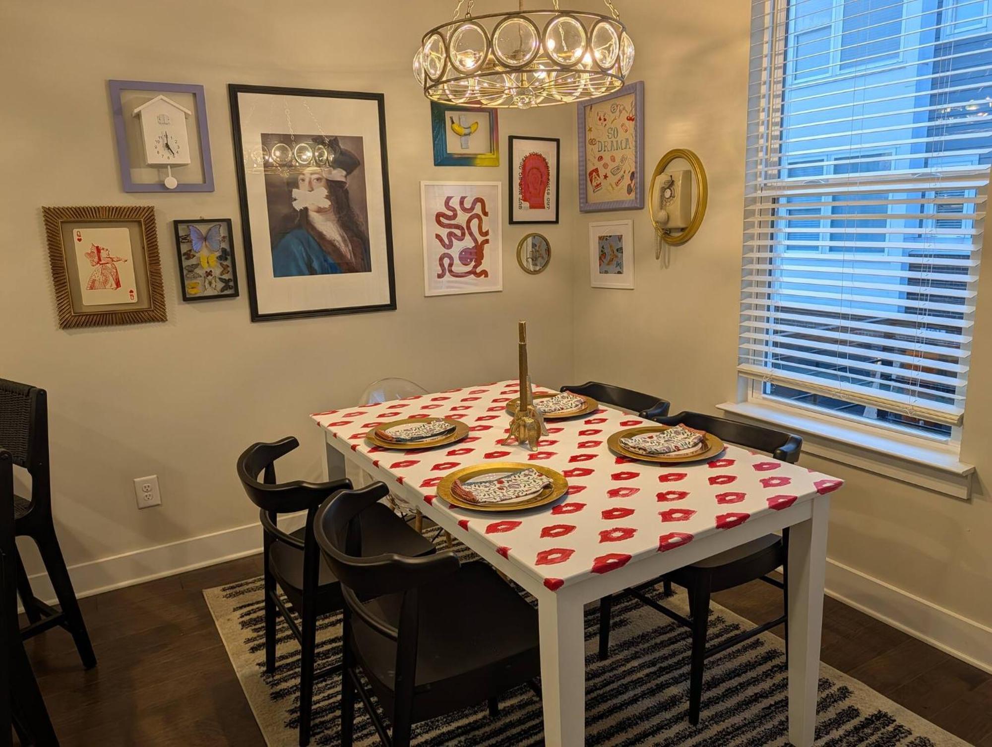 Holiday home Queen Castle - Rooftop, Garage, King Beds, Pet Friendly