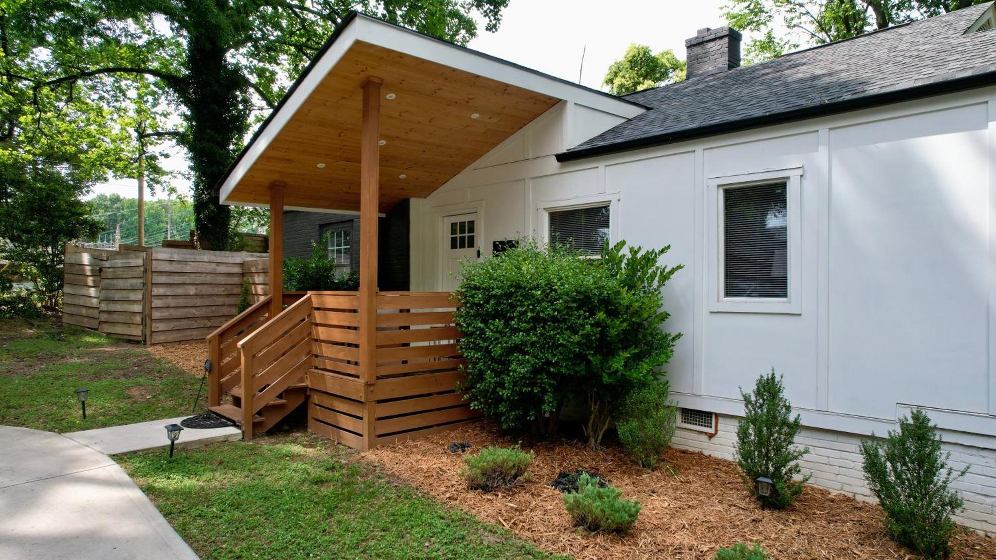 Hpthe Bungalowspectrumbojanglesfenced Yarddog Holiday home