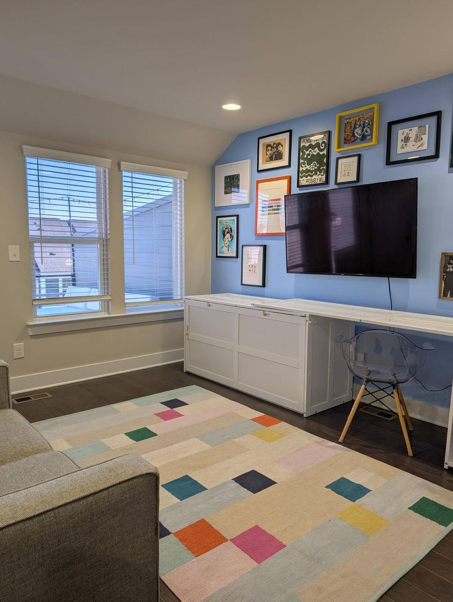 Holiday home Queen Castle - Rooftop, Garage, King Beds, Pet Friendly