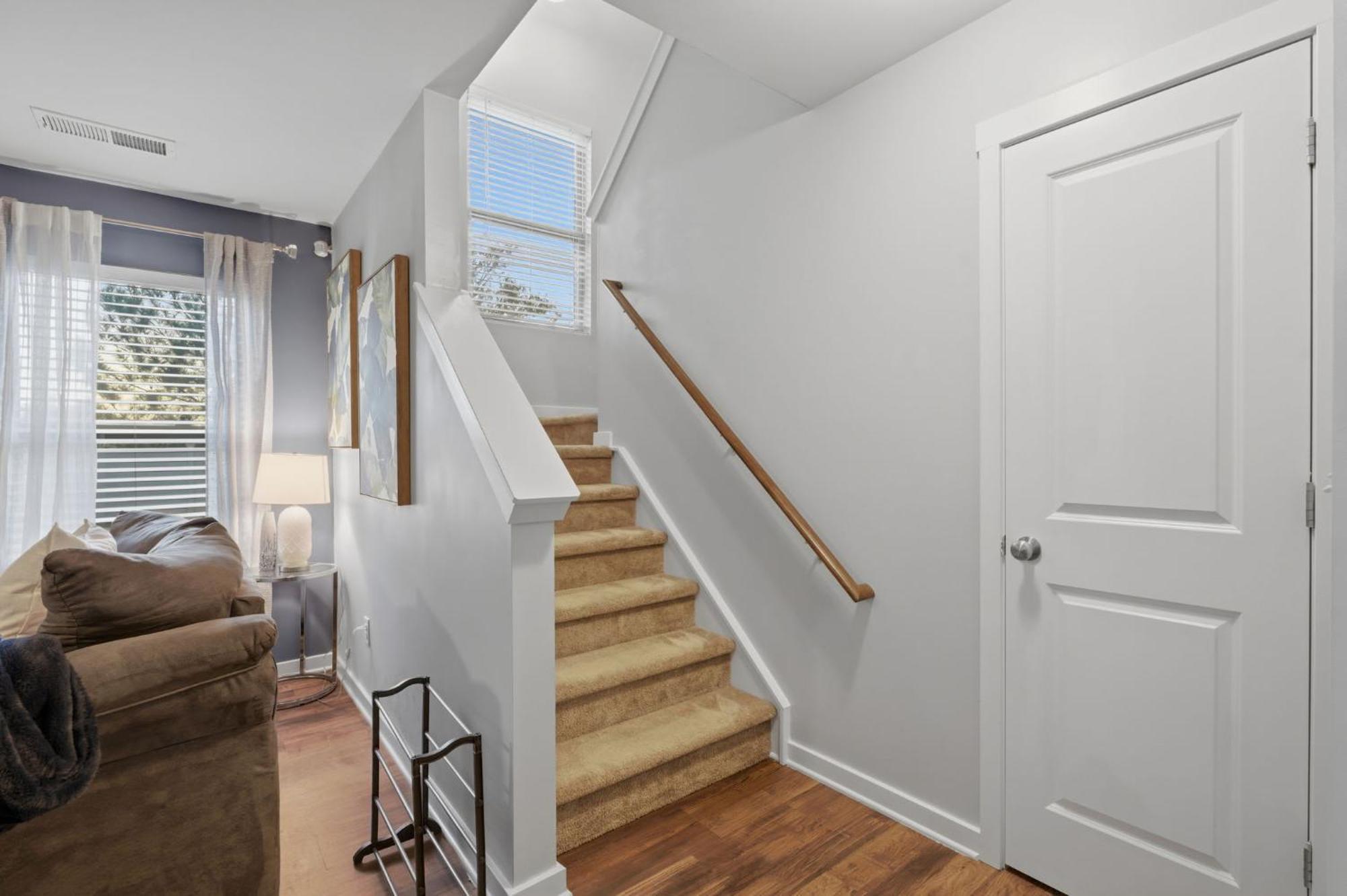 Spacious 4br Getaway With Fenced Yard Minutes Away From Clt Airport & Uptown *