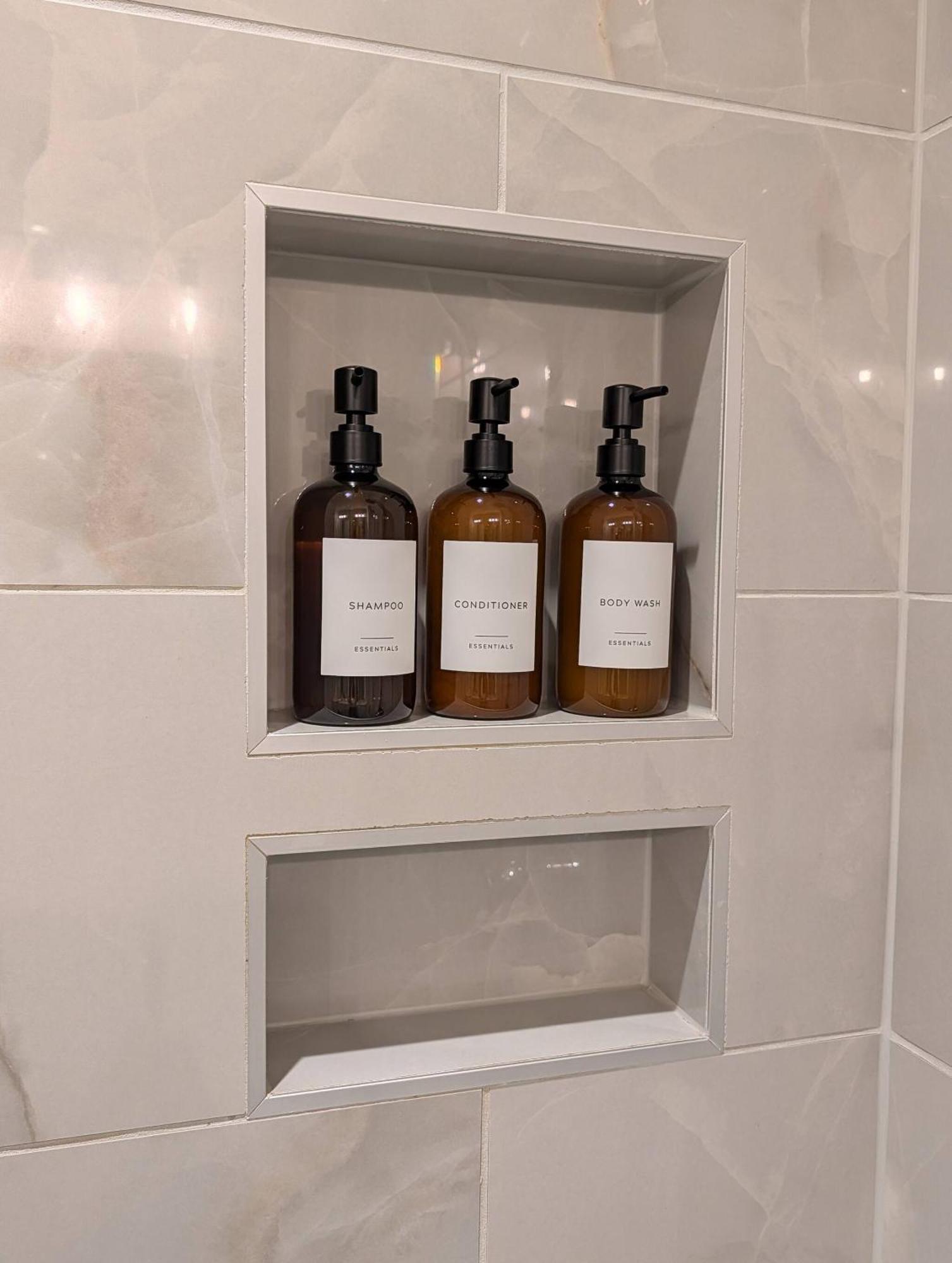 Holiday home Queen Castle - Rooftop, Garage, King Beds, Pet Friendly *