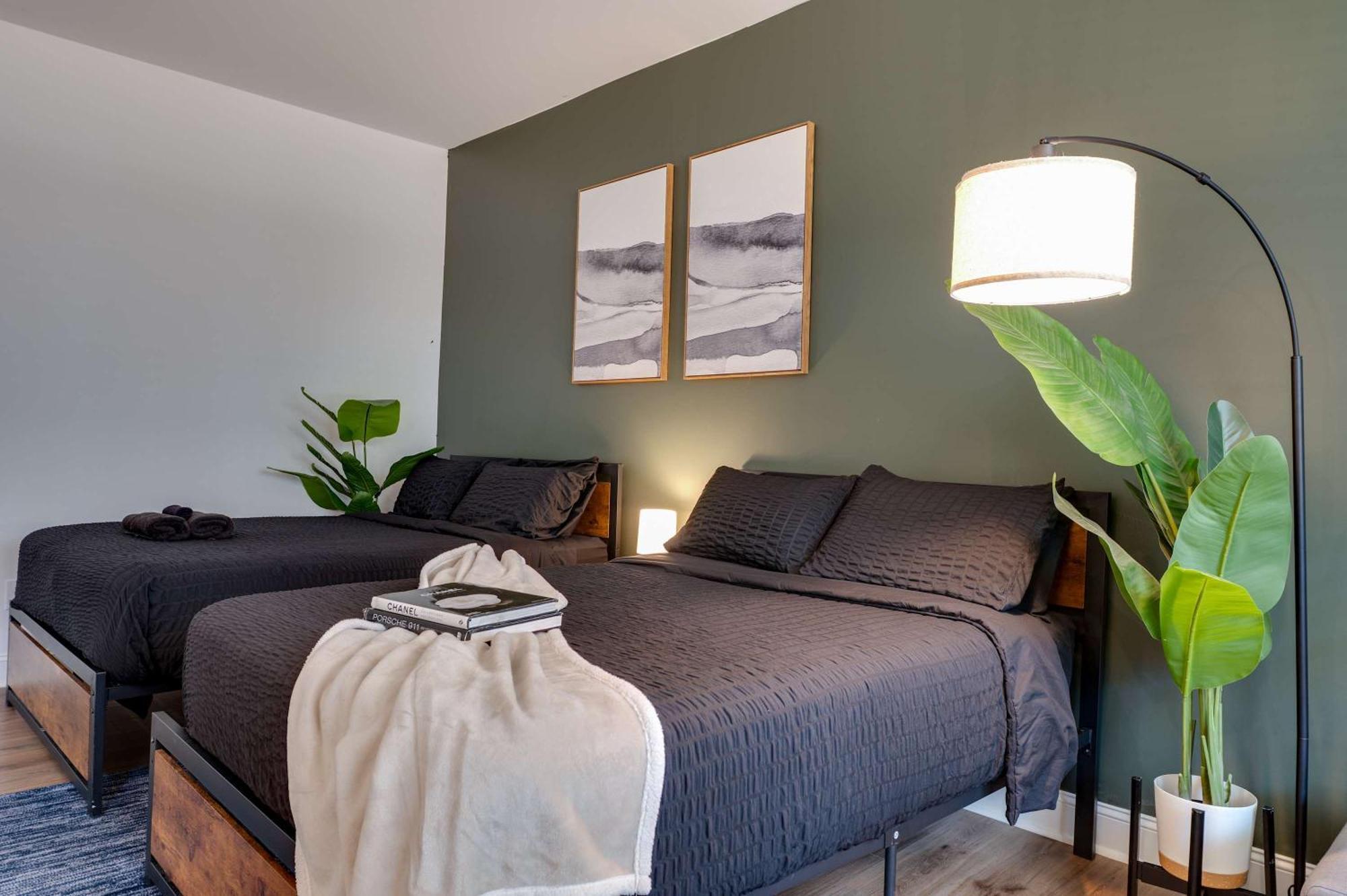 4br Townhouse King Bed Garage Northlake Charlotte